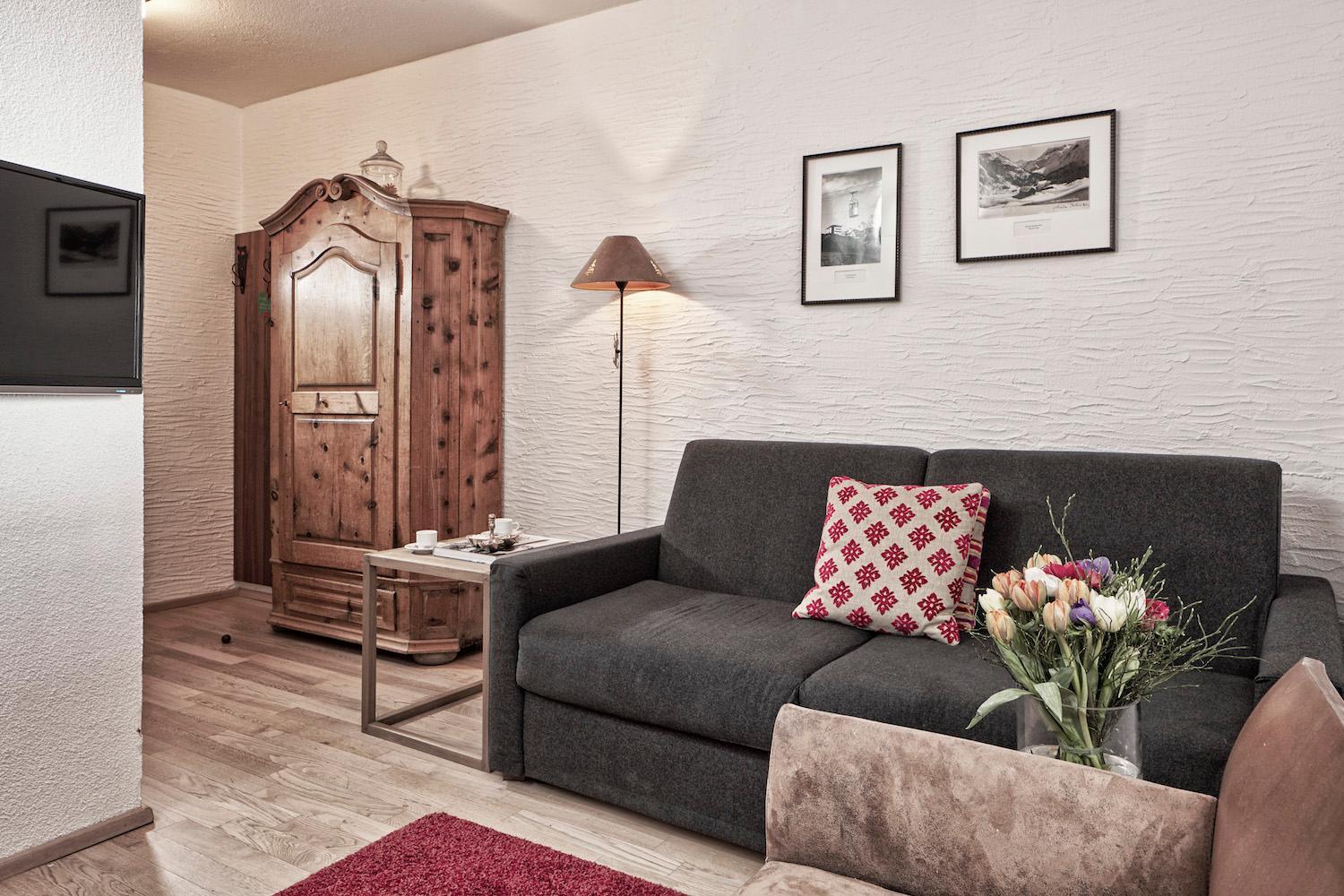 Superior Suite - Photo 6