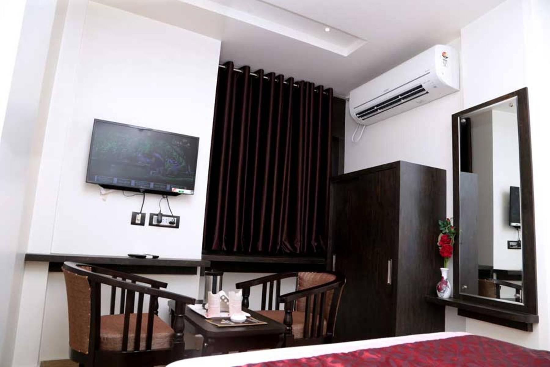 Deluxe Double Room - Photo 10