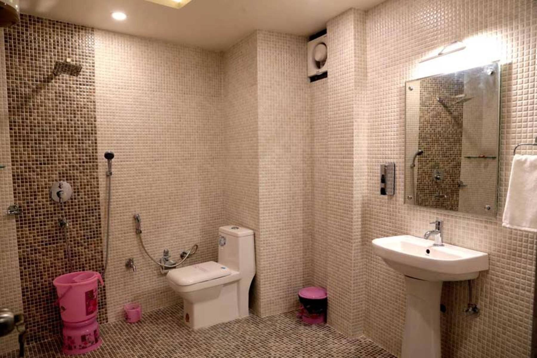 Deluxe Double Room - Photo 9