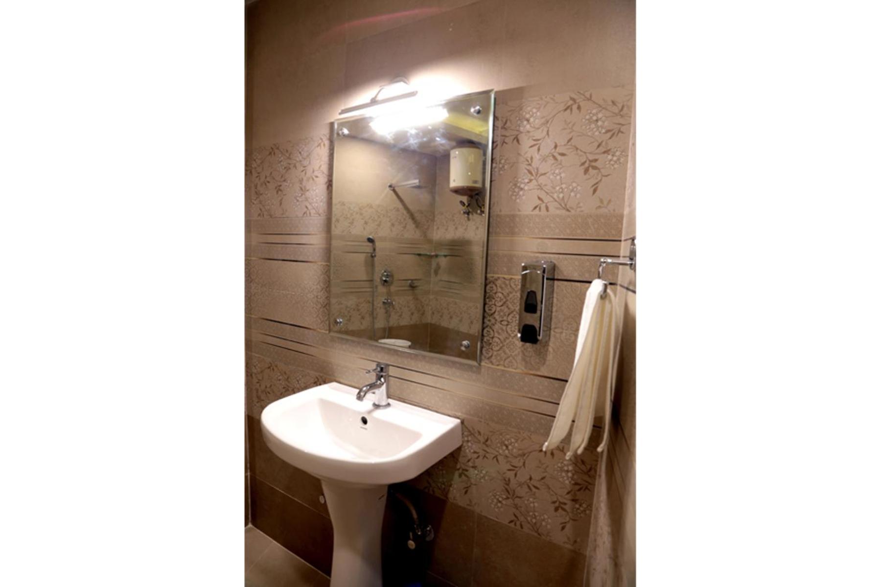 Deluxe Double Room - Photo 5