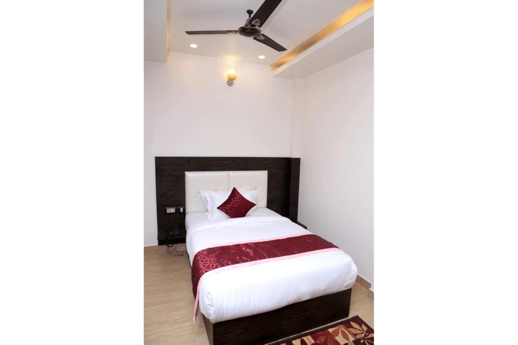 Deluxe Double Room - Photo 7
