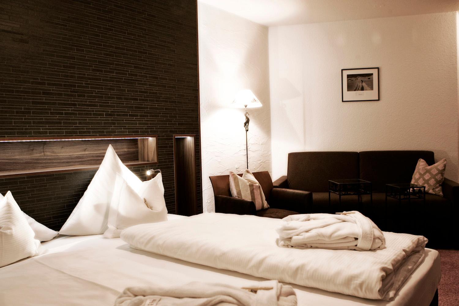 Suite - Photo 10