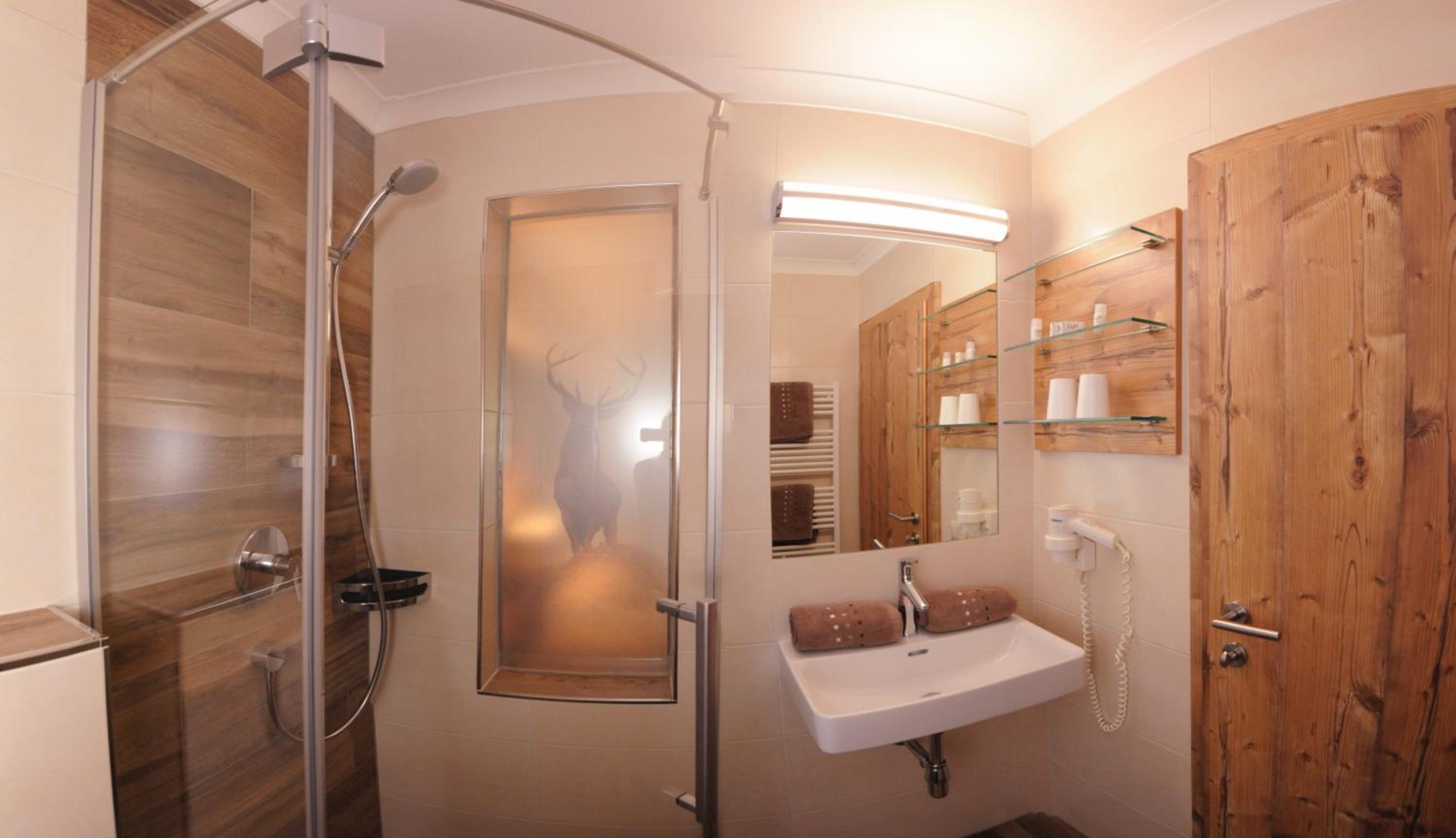 Classic Double Room with Balcony photo 2