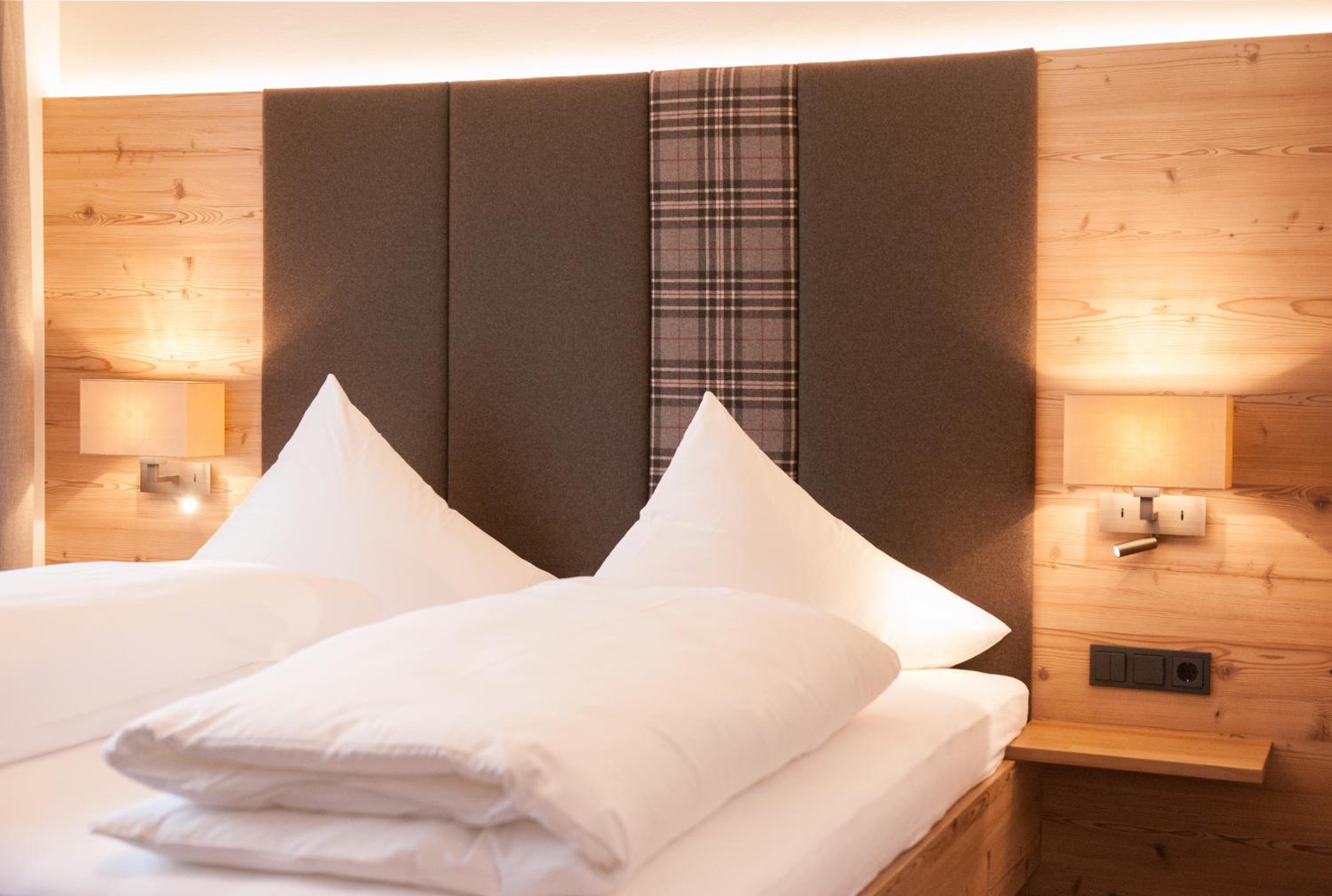 Double Room with Balcony photo 3