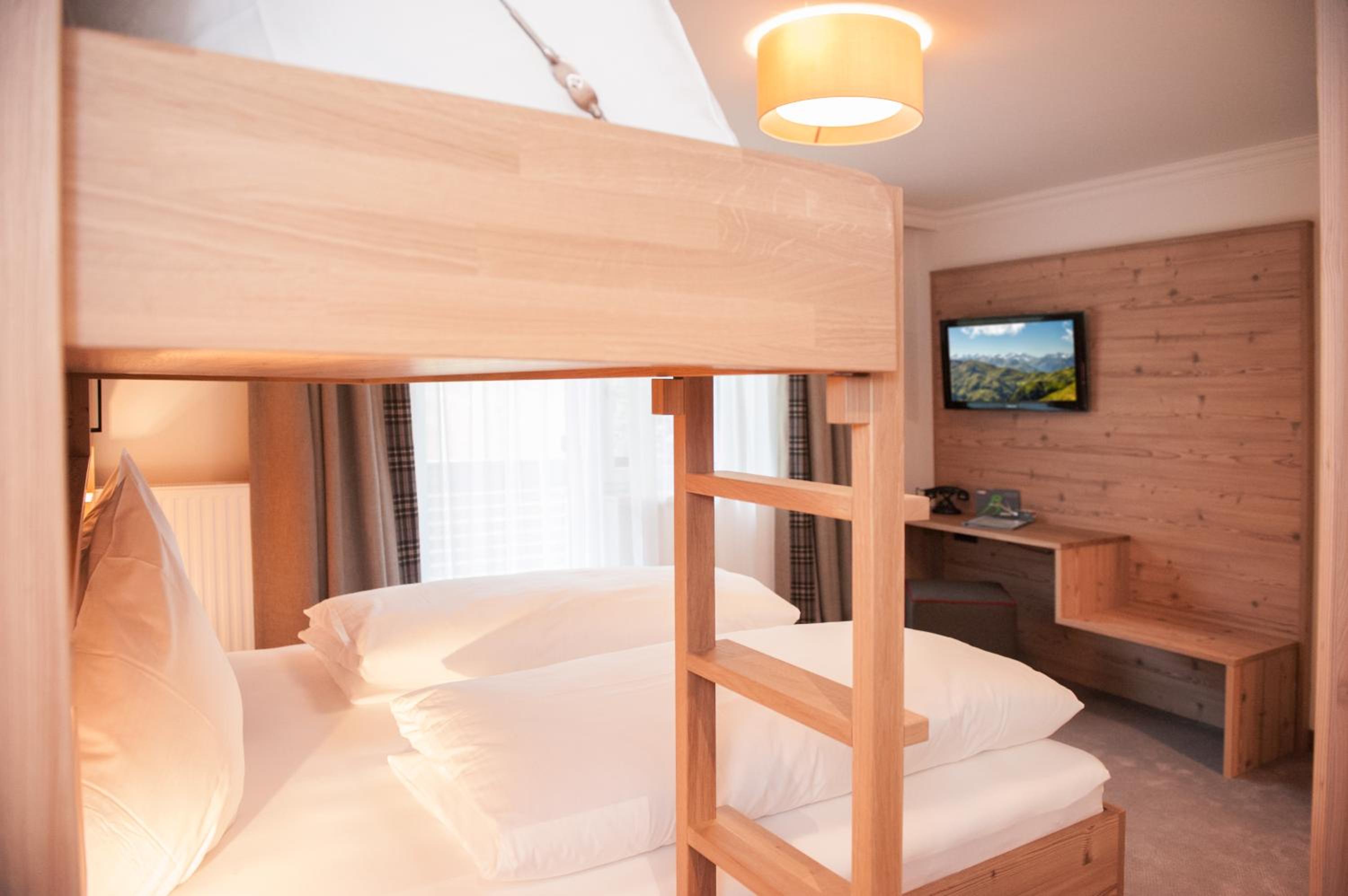 Superior Double Room with Balcony photo 2