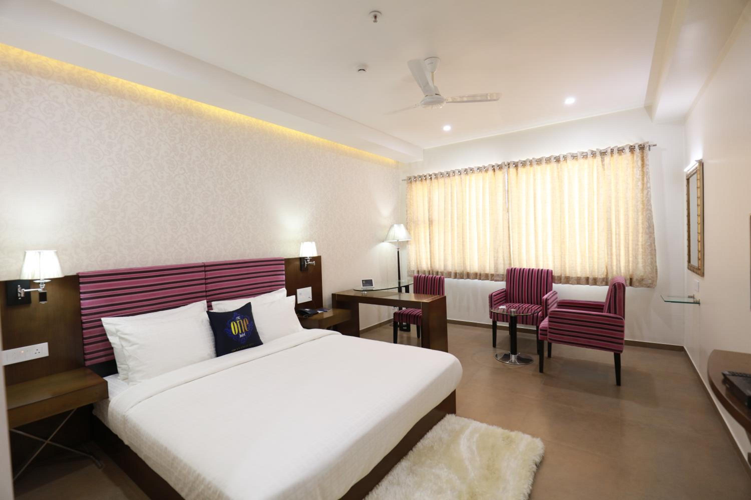 Superior King Room photo 3
