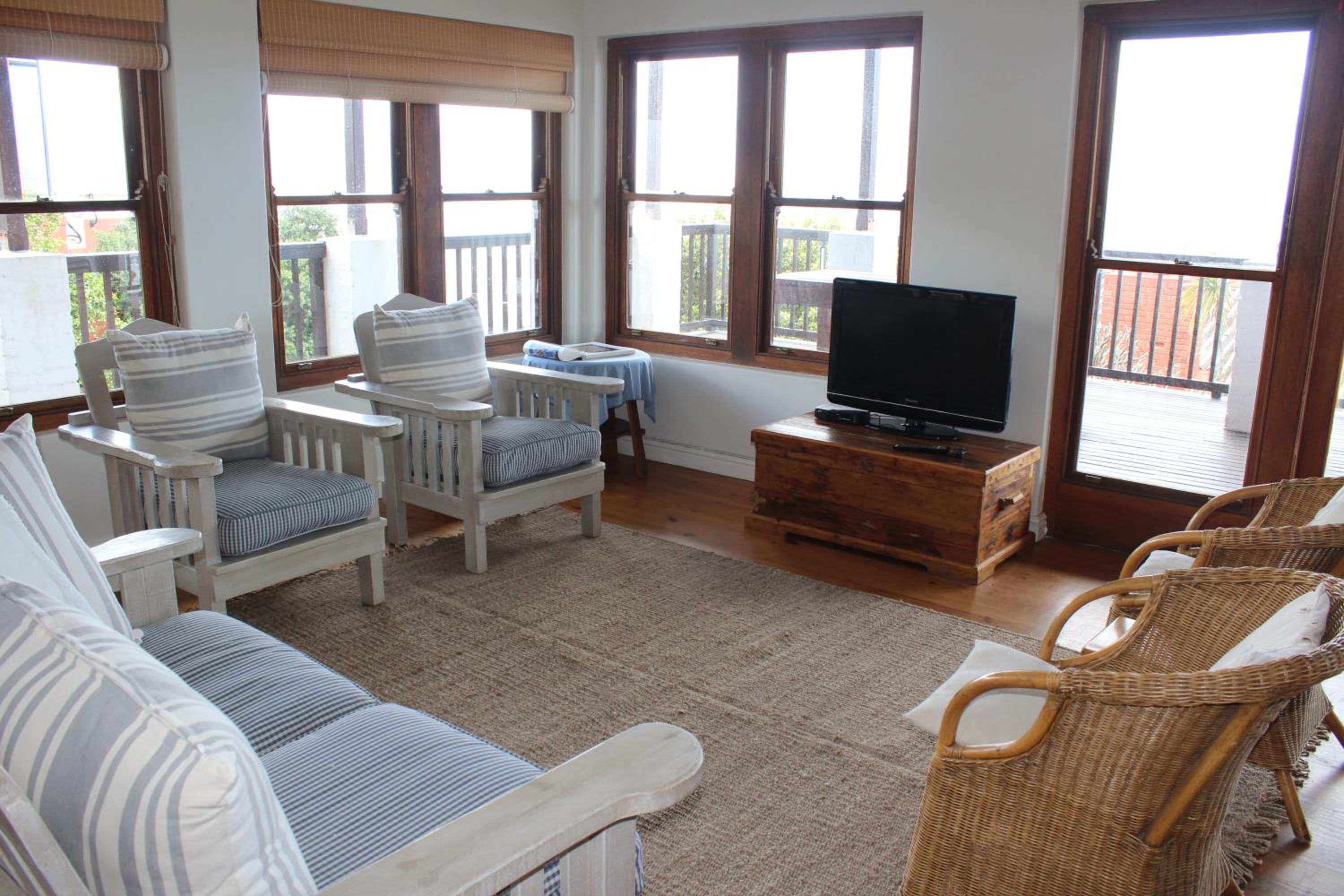 Three-Bedroom House photo 1