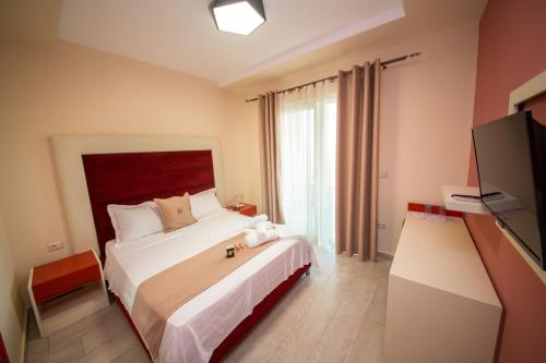 Double Room with Balcony and Sea View