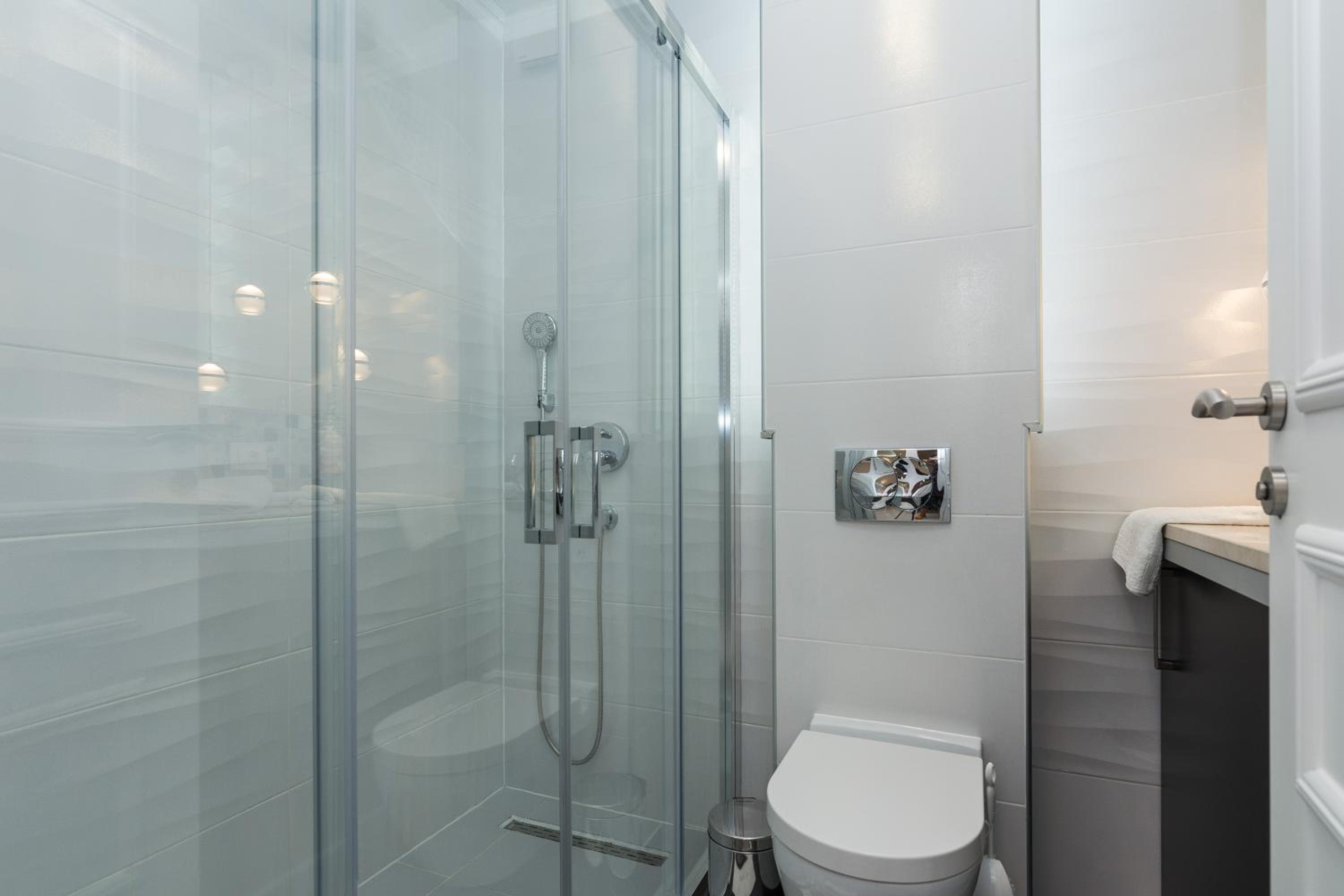 Apartment - Photo 11