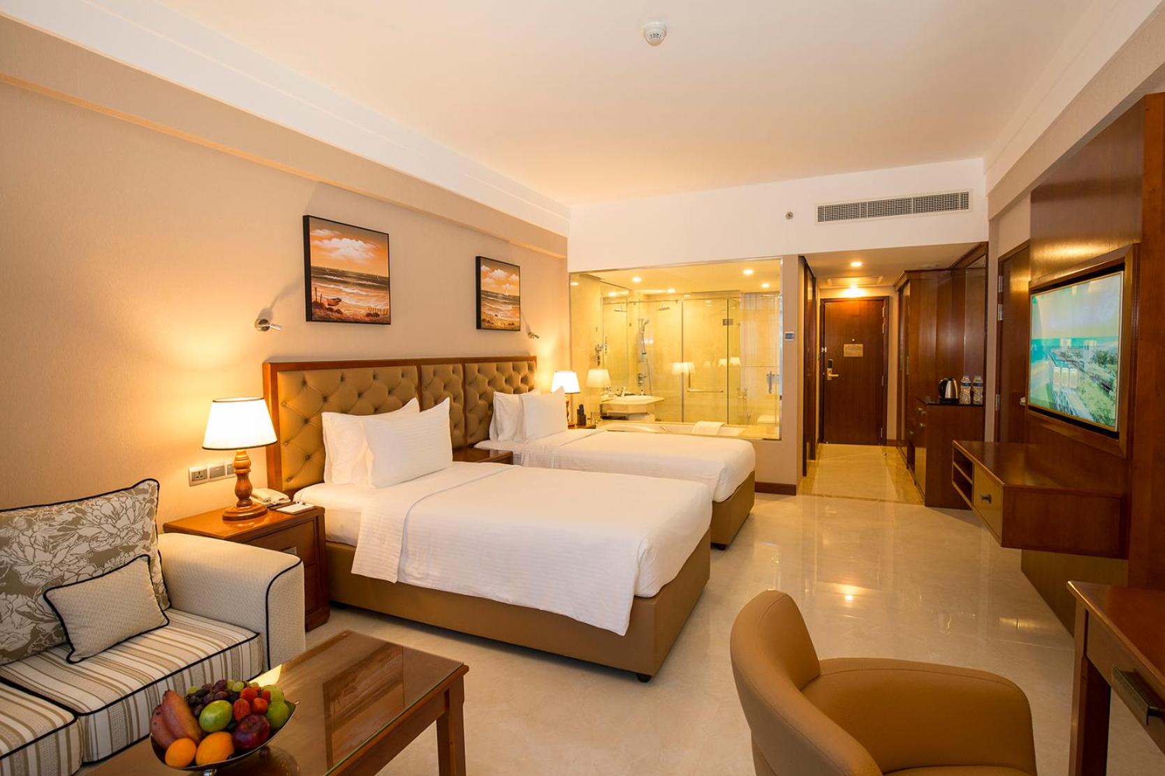 Deluxe Twin Room with Complimentary City Tour & Access to Beach Lounge - Photo 2