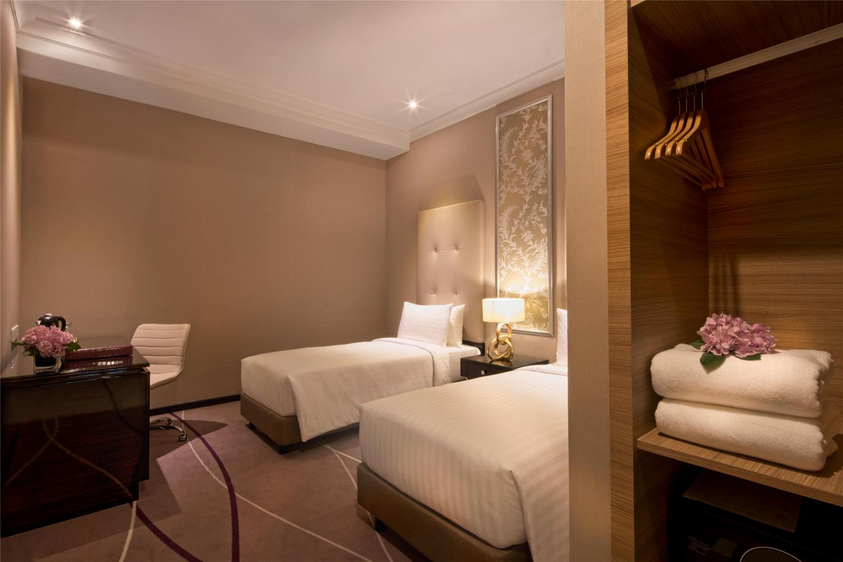 Superior Room (No windows)