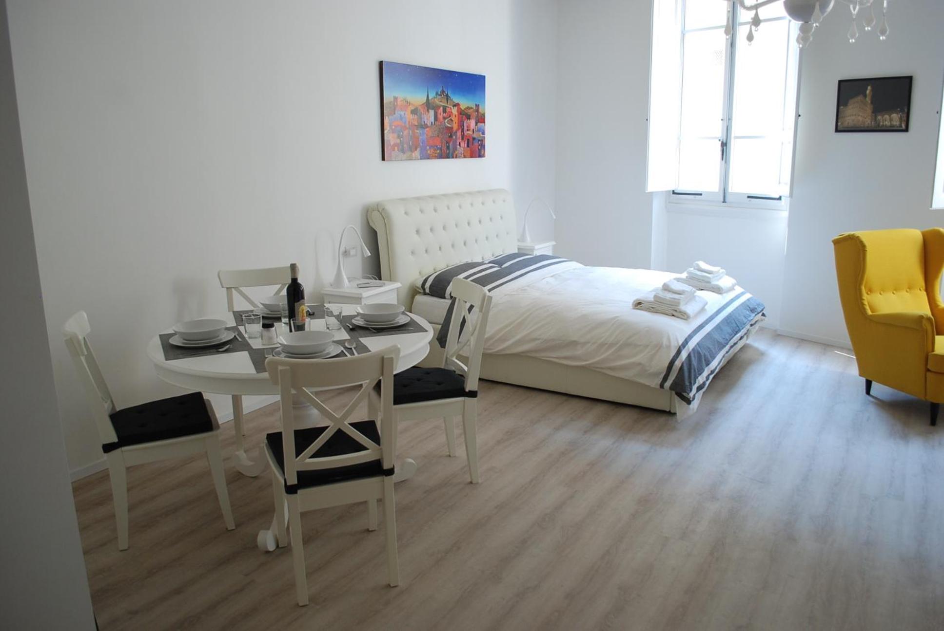 Apartment photo 1