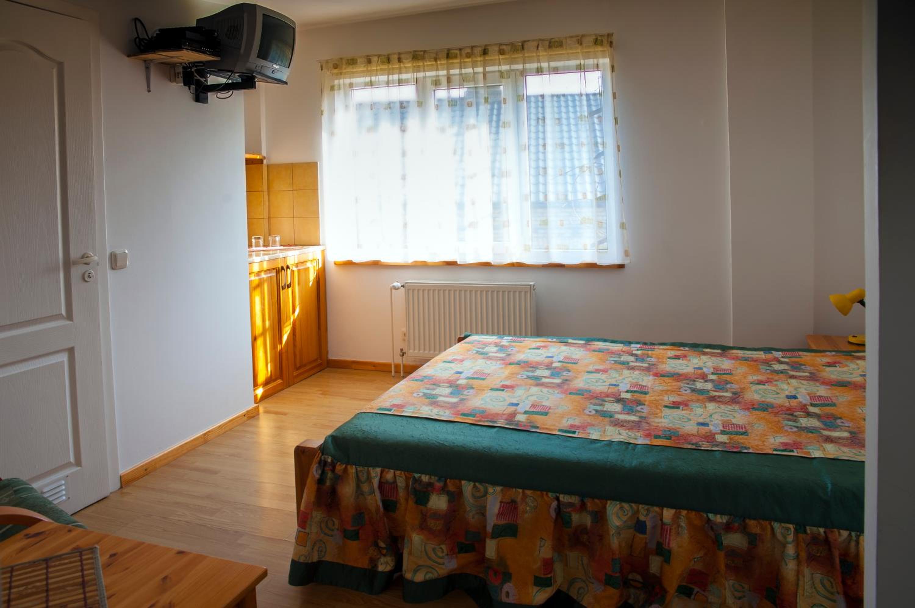 Double Room - Photo 9