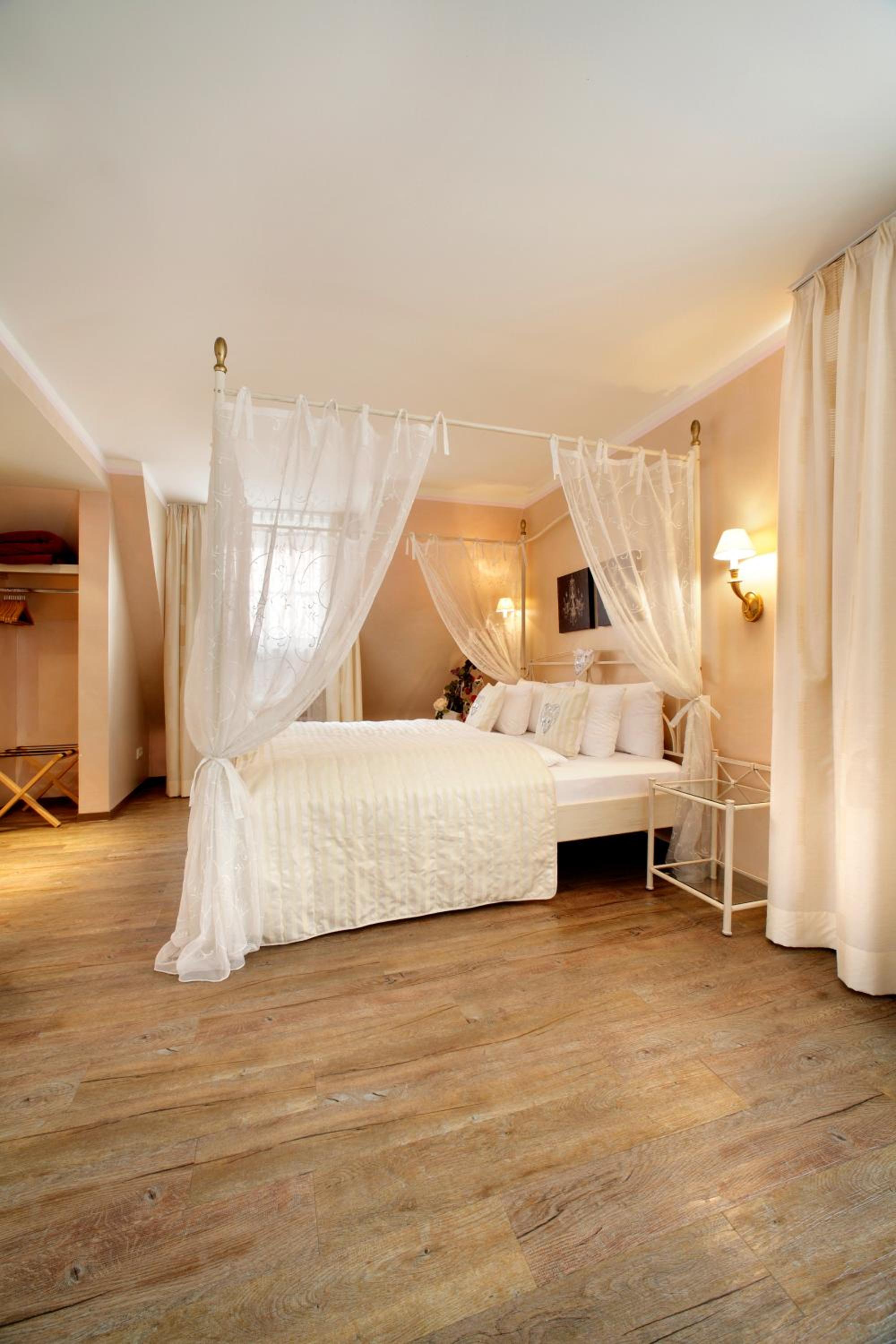 Romantik Double Room - Large - Photo 1