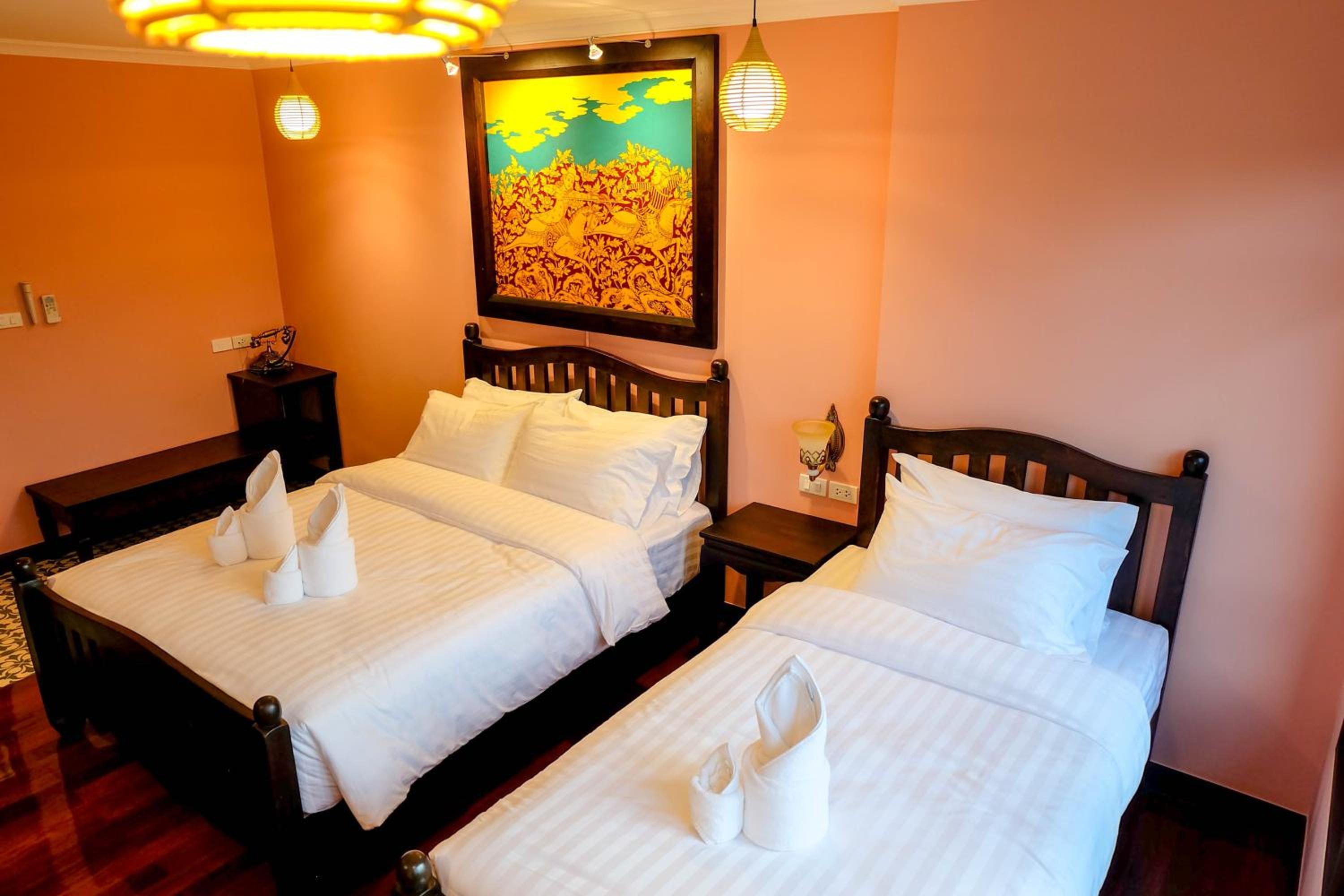 Deluxe Triple Room - Thai photo 2
