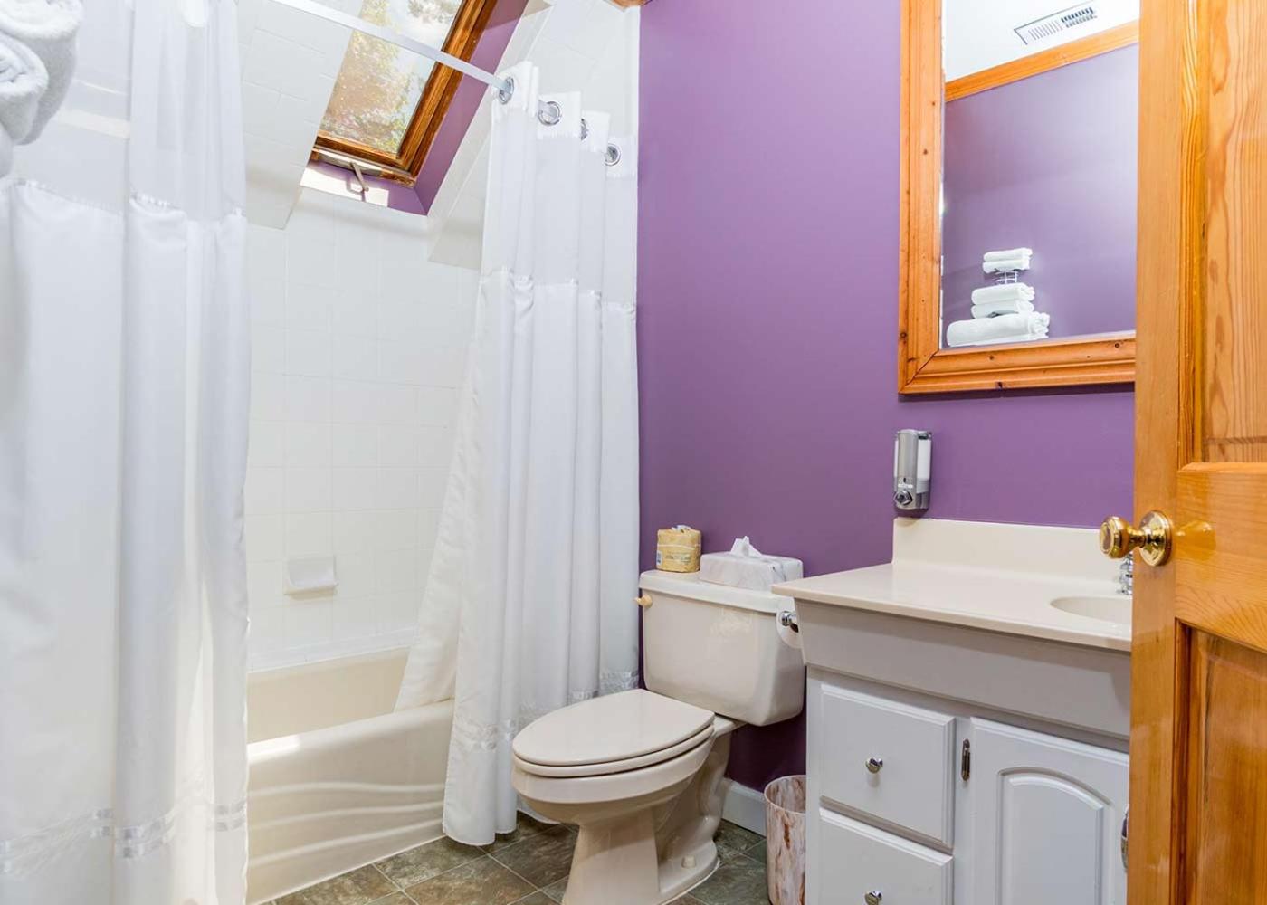 Hummingbird Suite - Photo 3