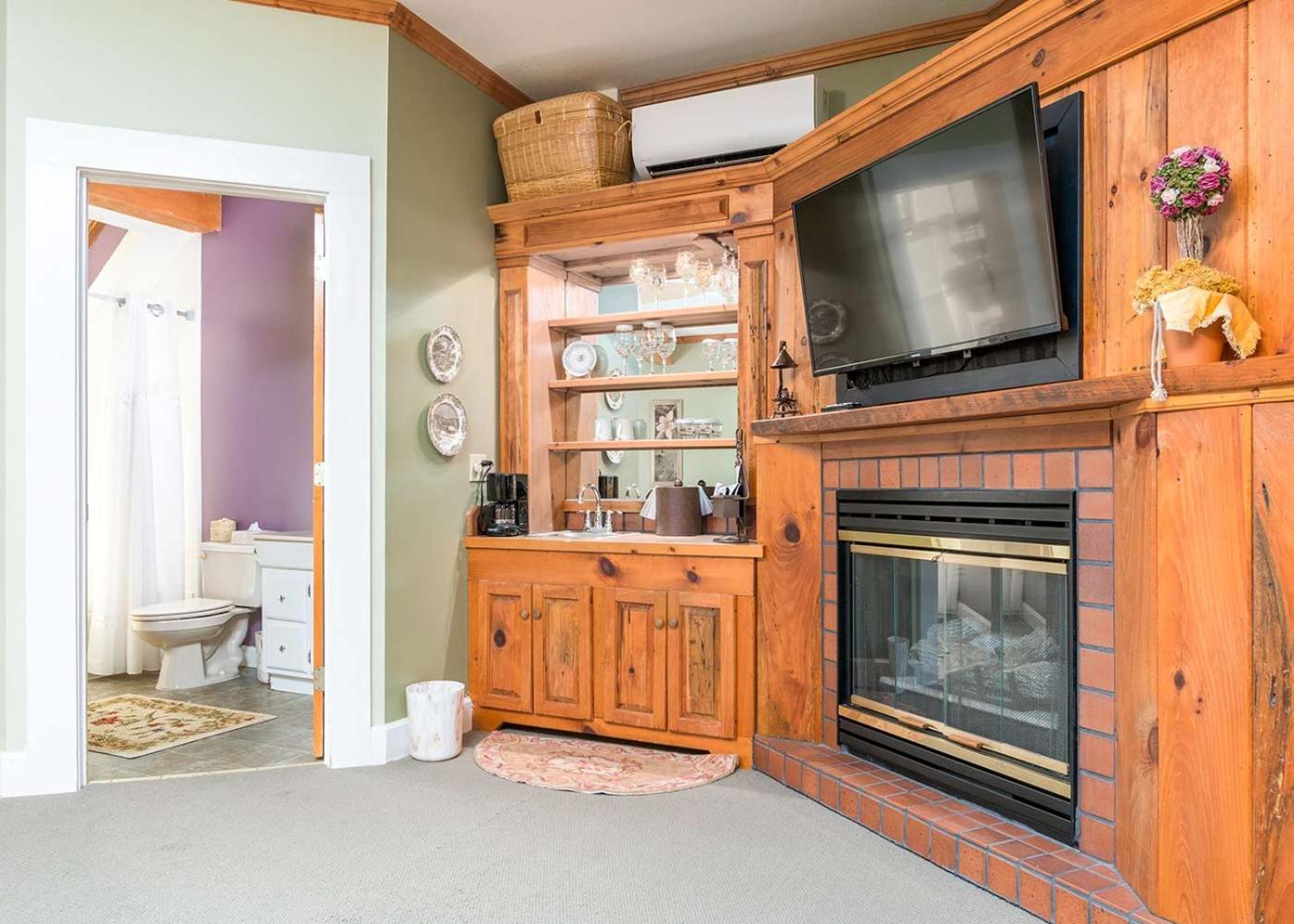 Hummingbird Suite - Photo 4