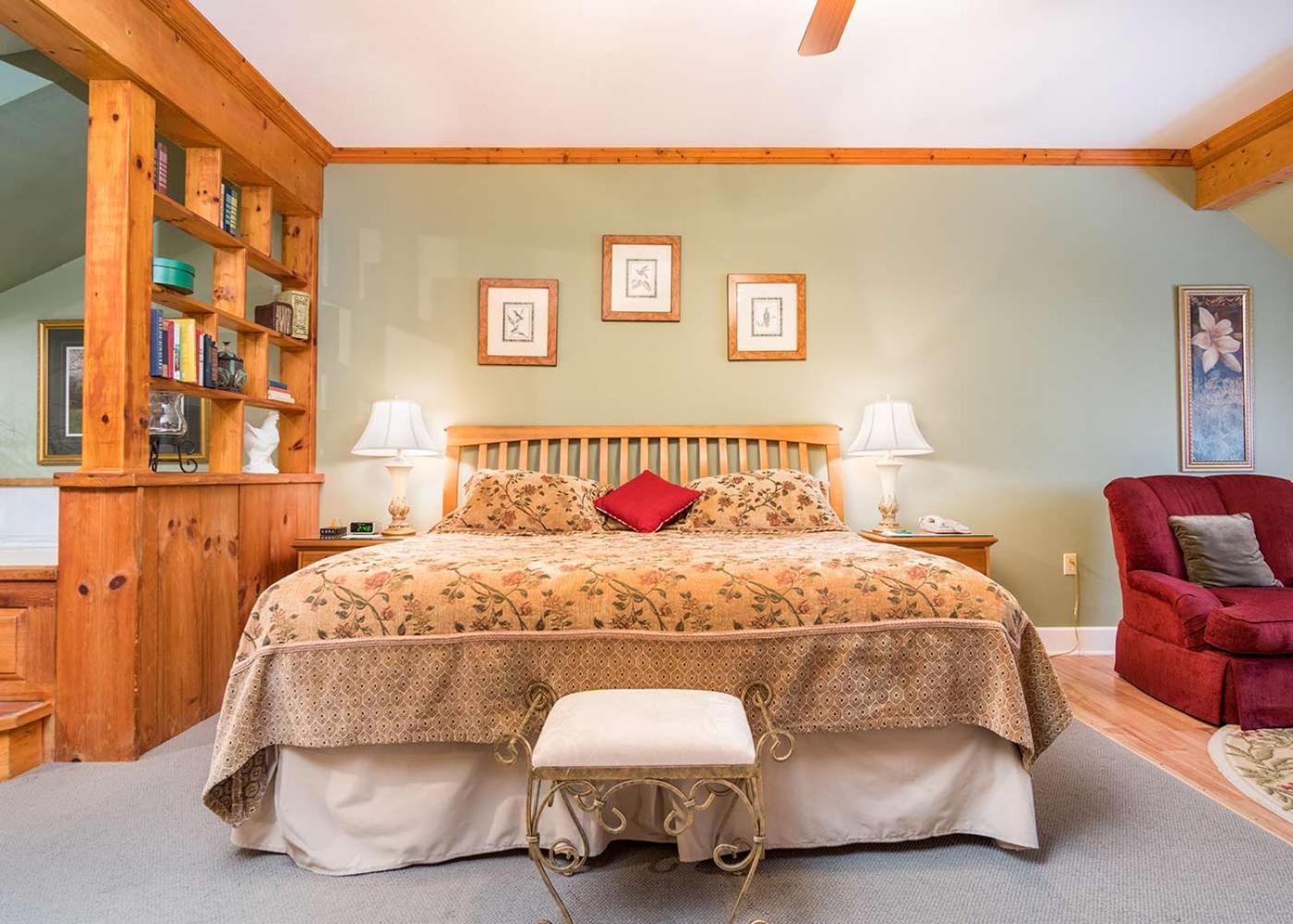Hummingbird Suite - Photo 5