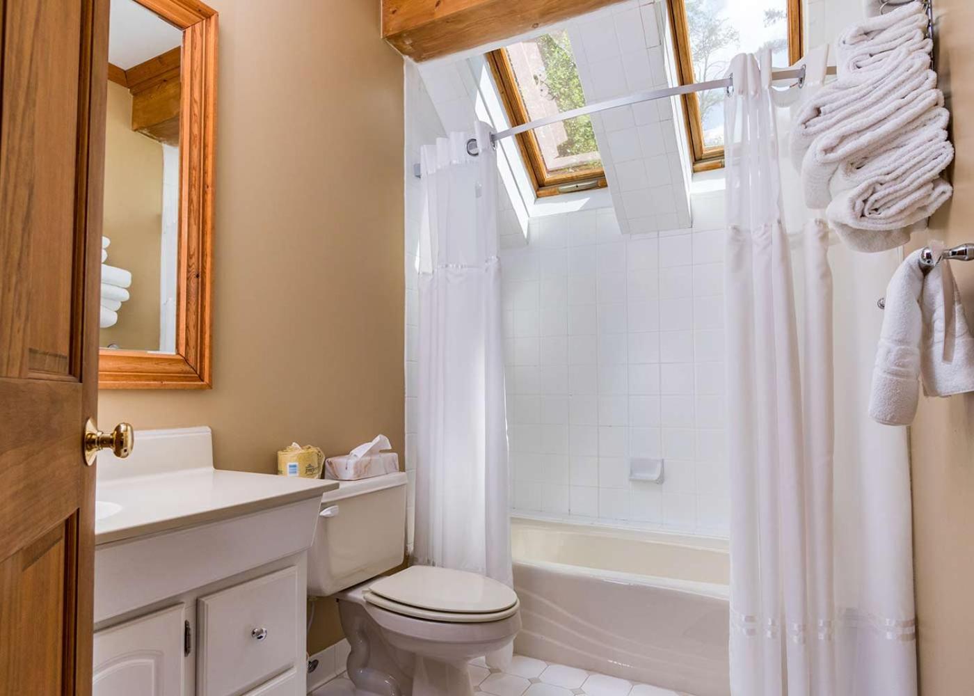 Balsam Suite - Photo 3