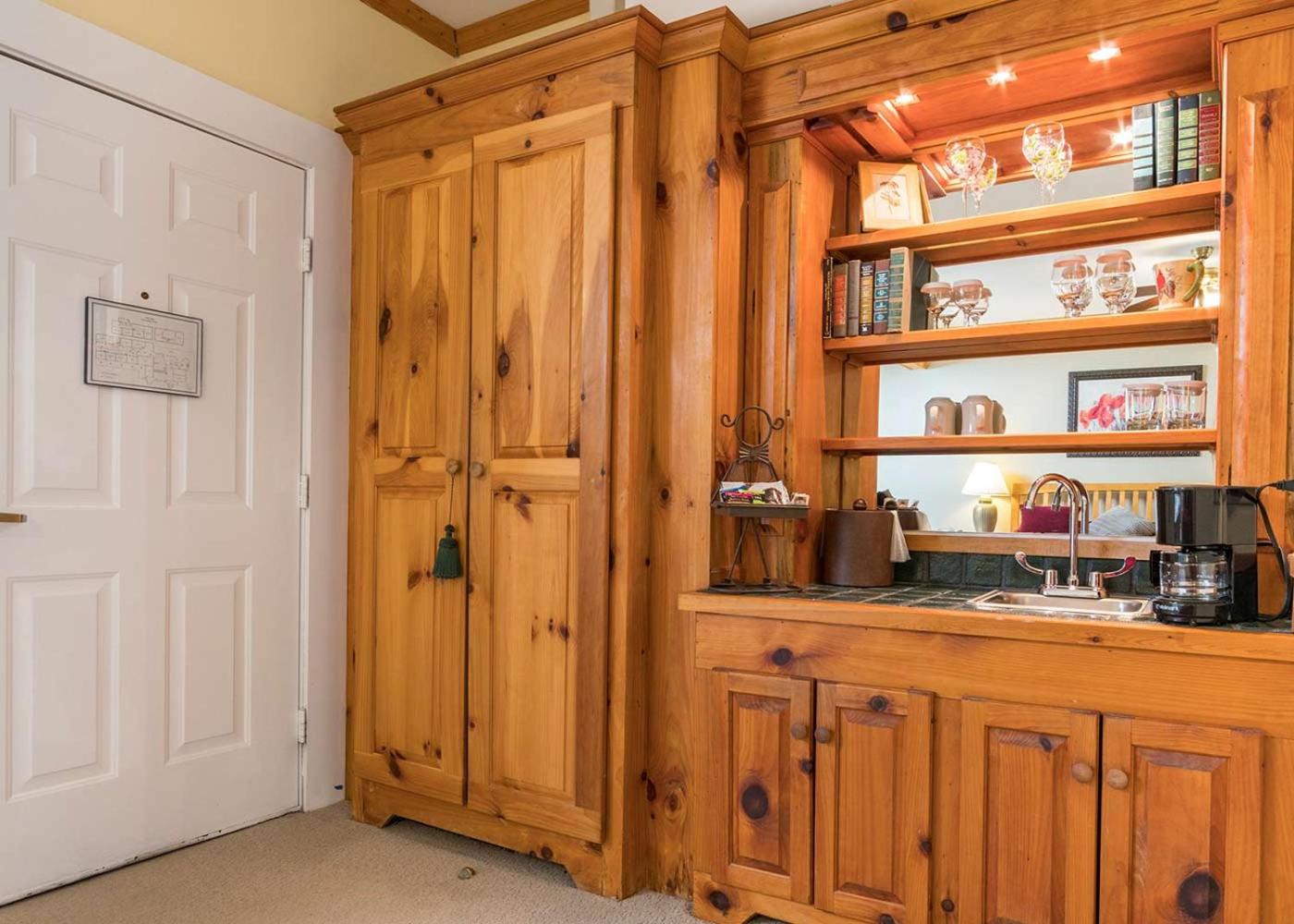 Balsam Suite - Photo 4