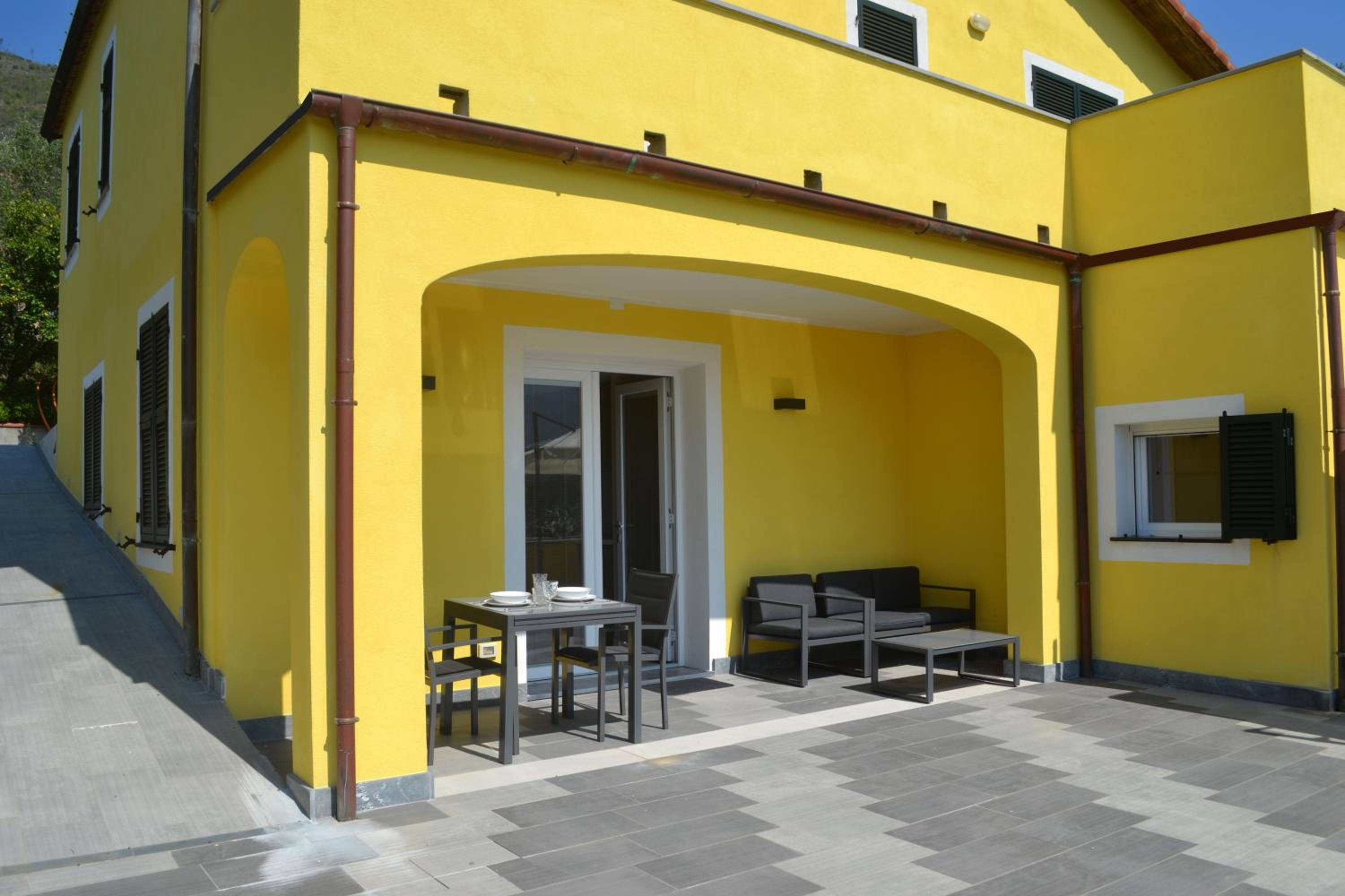 One-Bedroom House photo 2