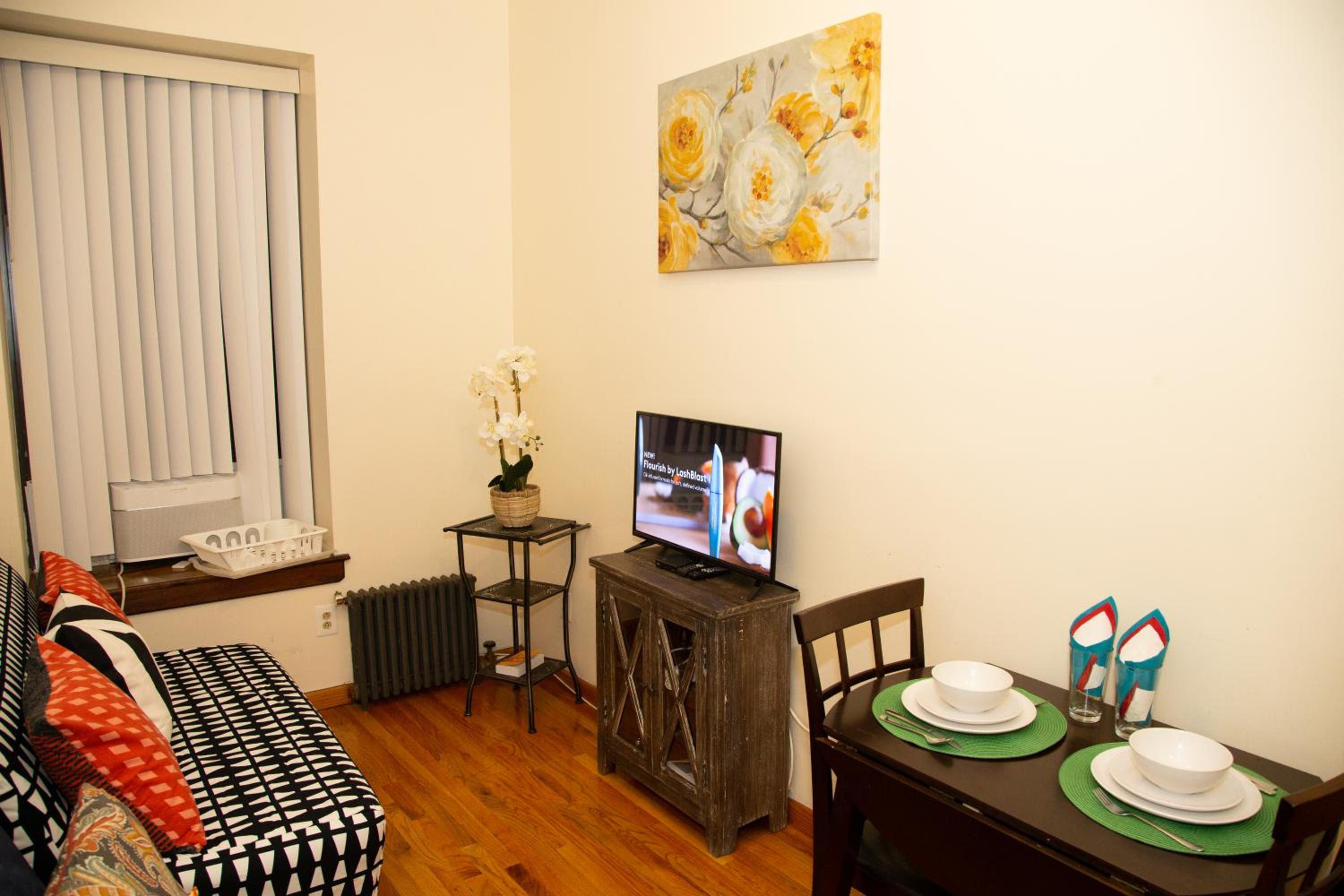 One-Bedroom Apartment photo 3