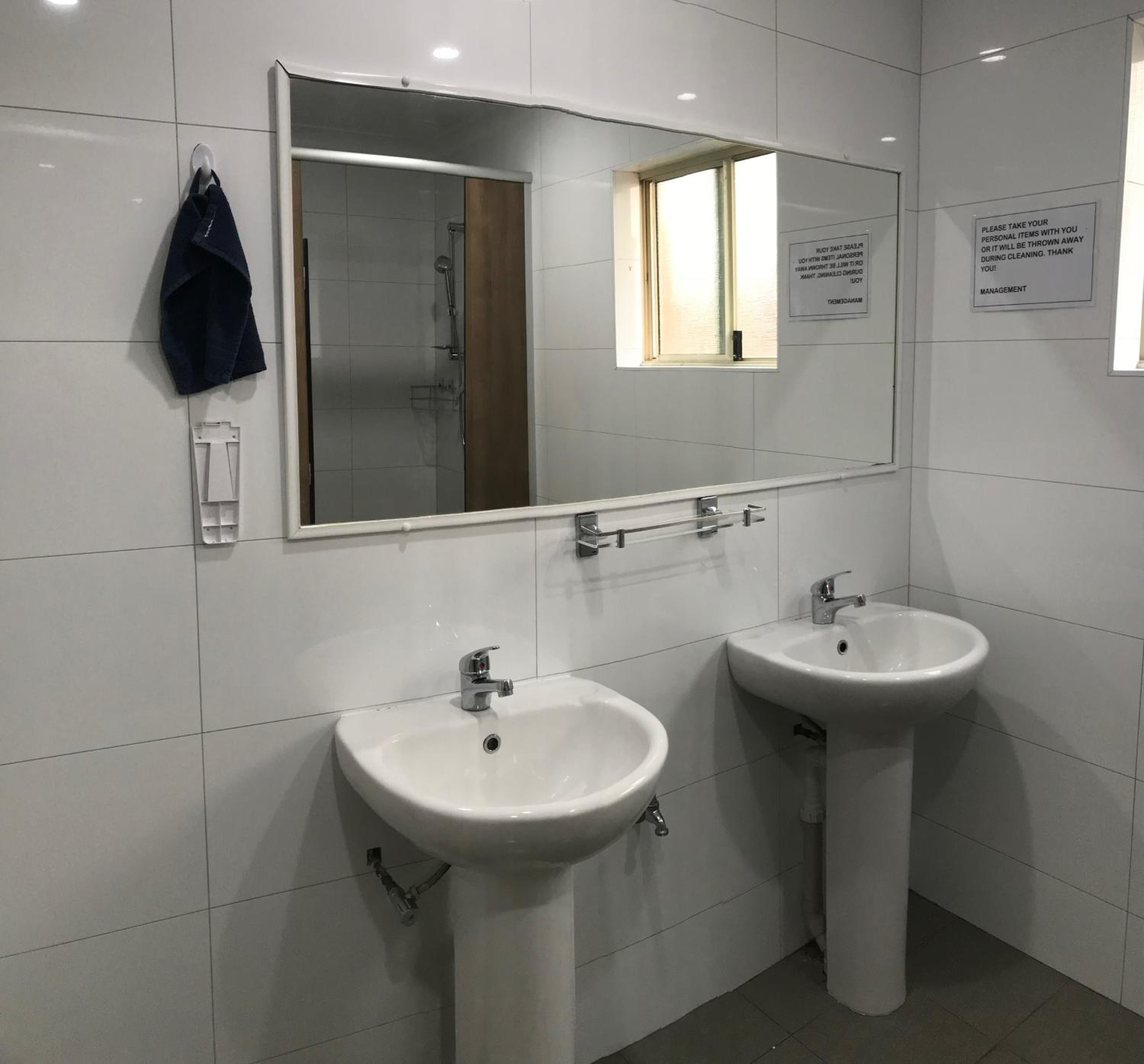 Twin Room with Private Shower photo 3