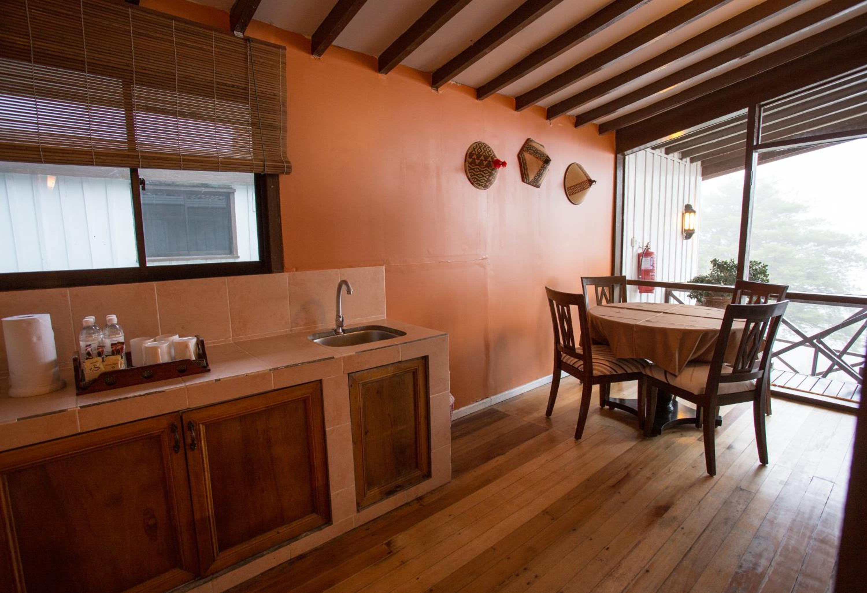 Peak Lodge - Photo 6