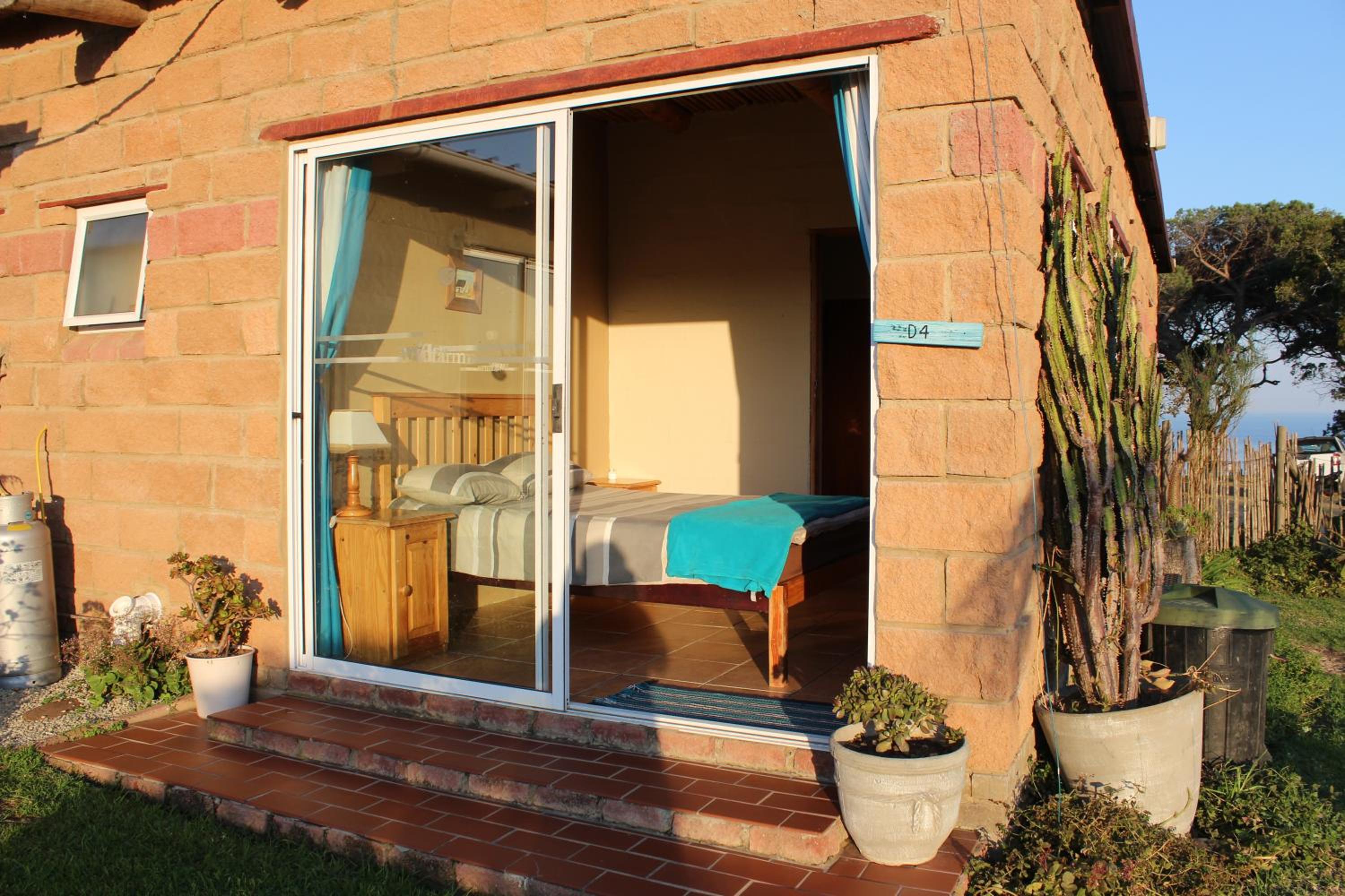 Budget Double Room - Photo 1