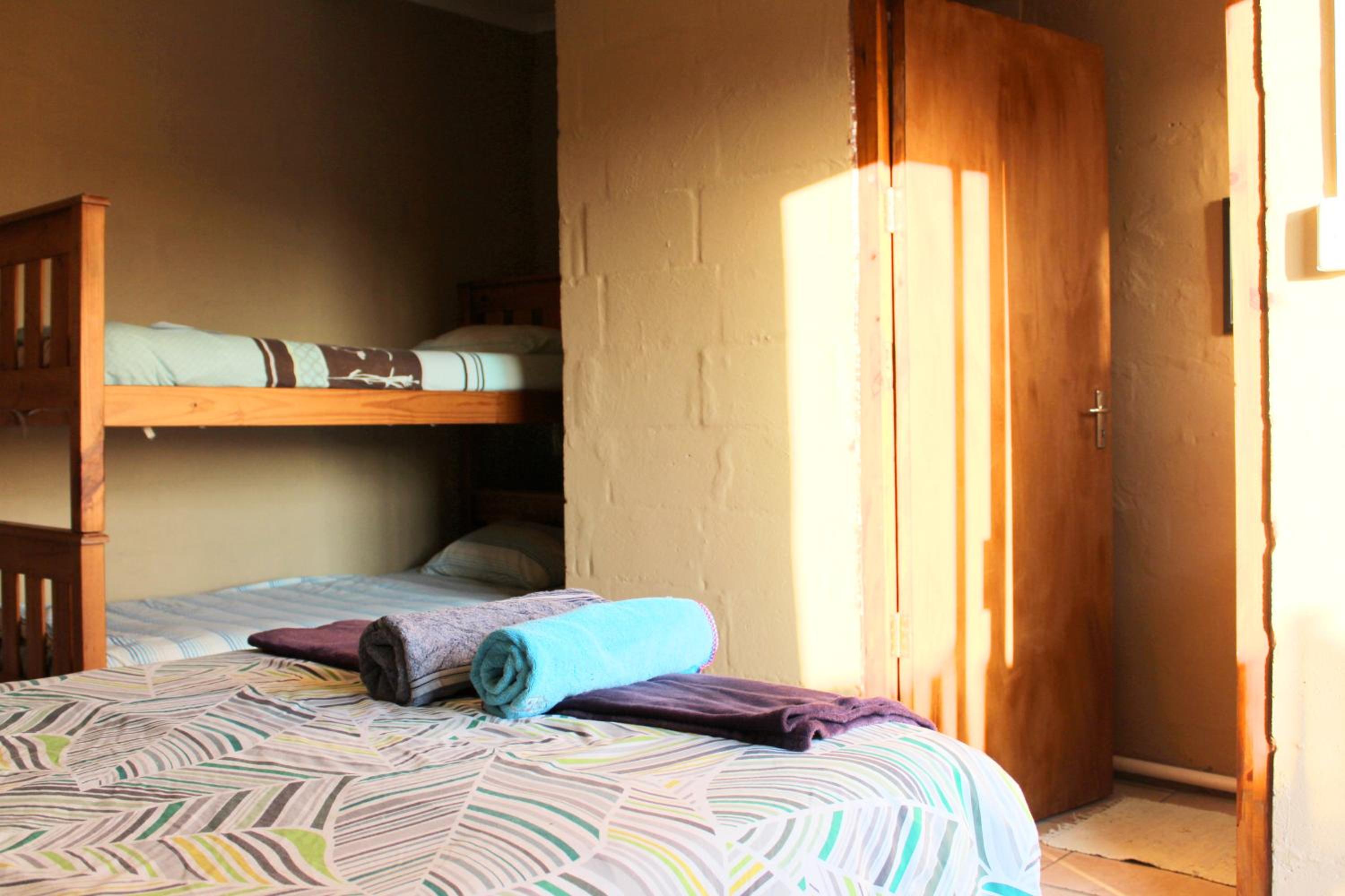 Family Room with Bathroom - Photo 4