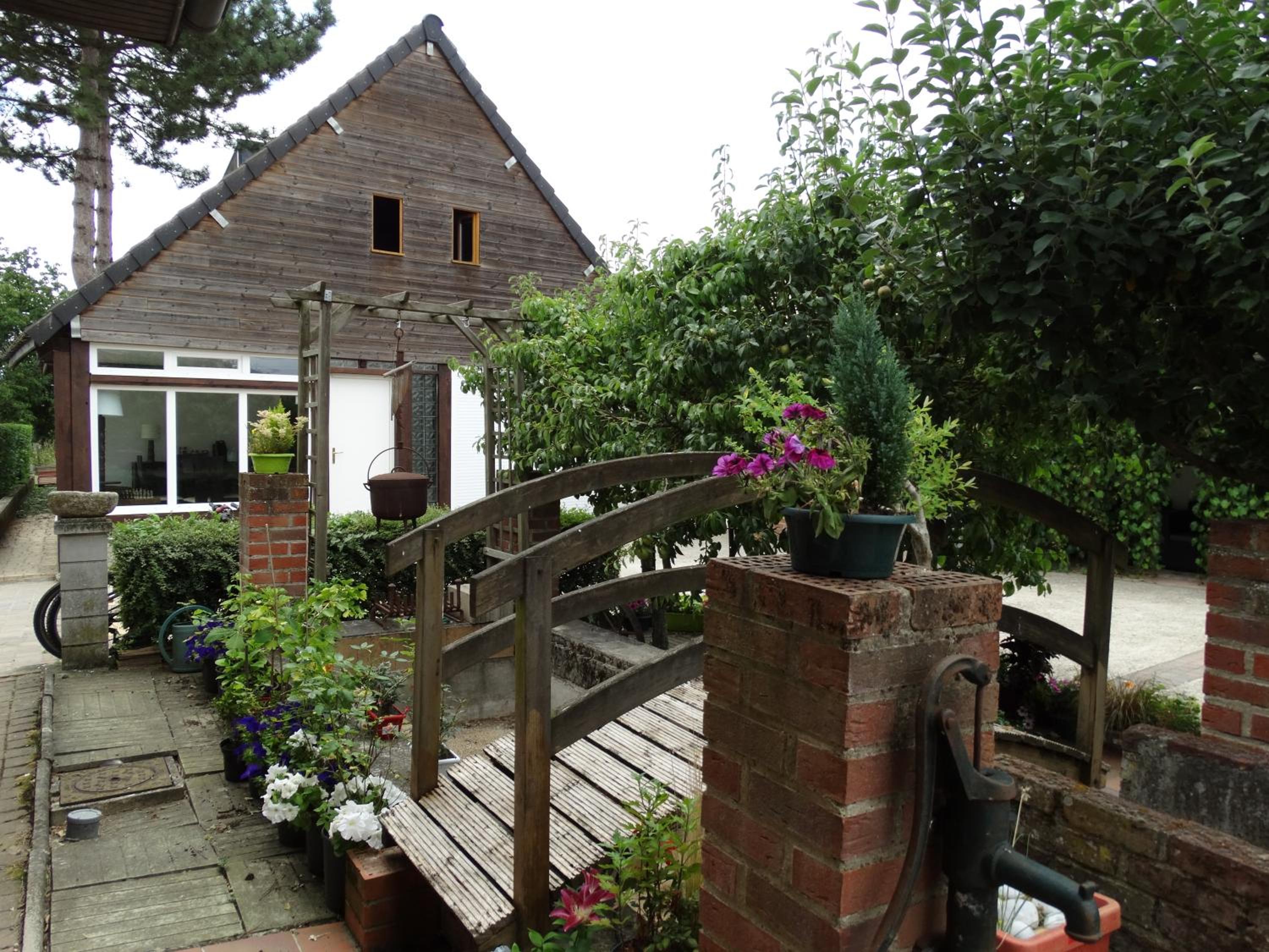 Family Room photo 2