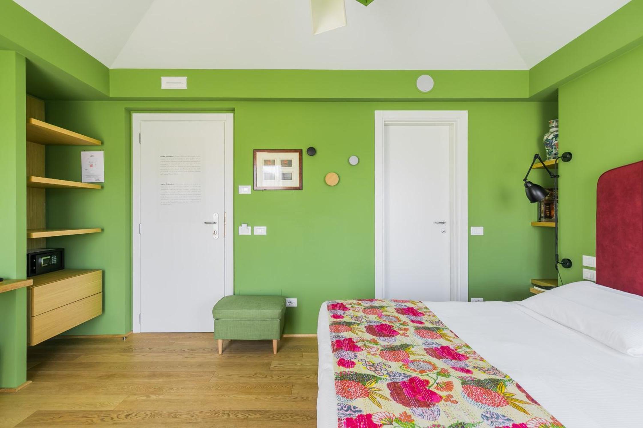 Superior Double or Twin Room with Terrace photo 3