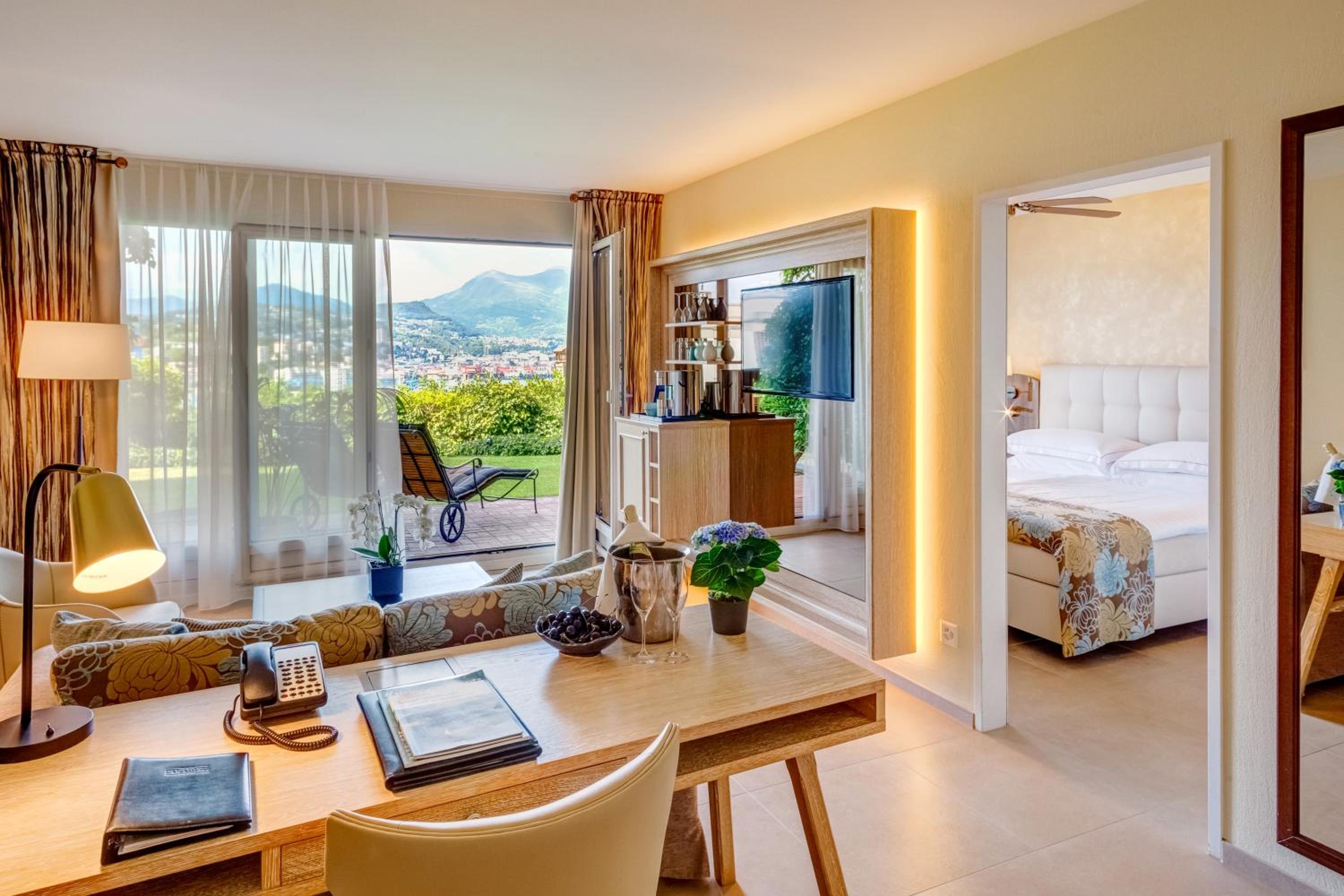Suite with Garden Access - Photo 6