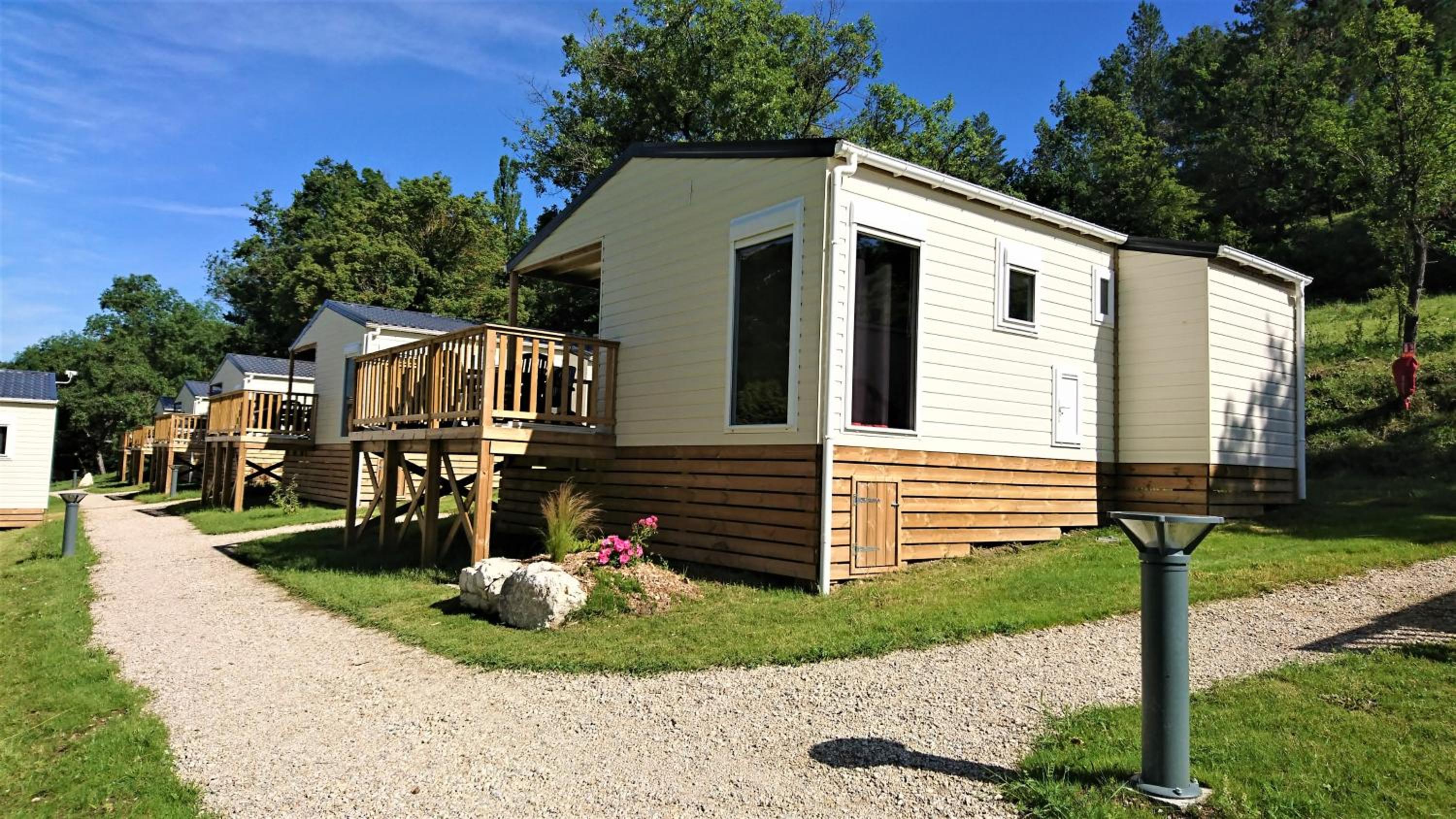 Three-Bedroom Chalet photo 1
