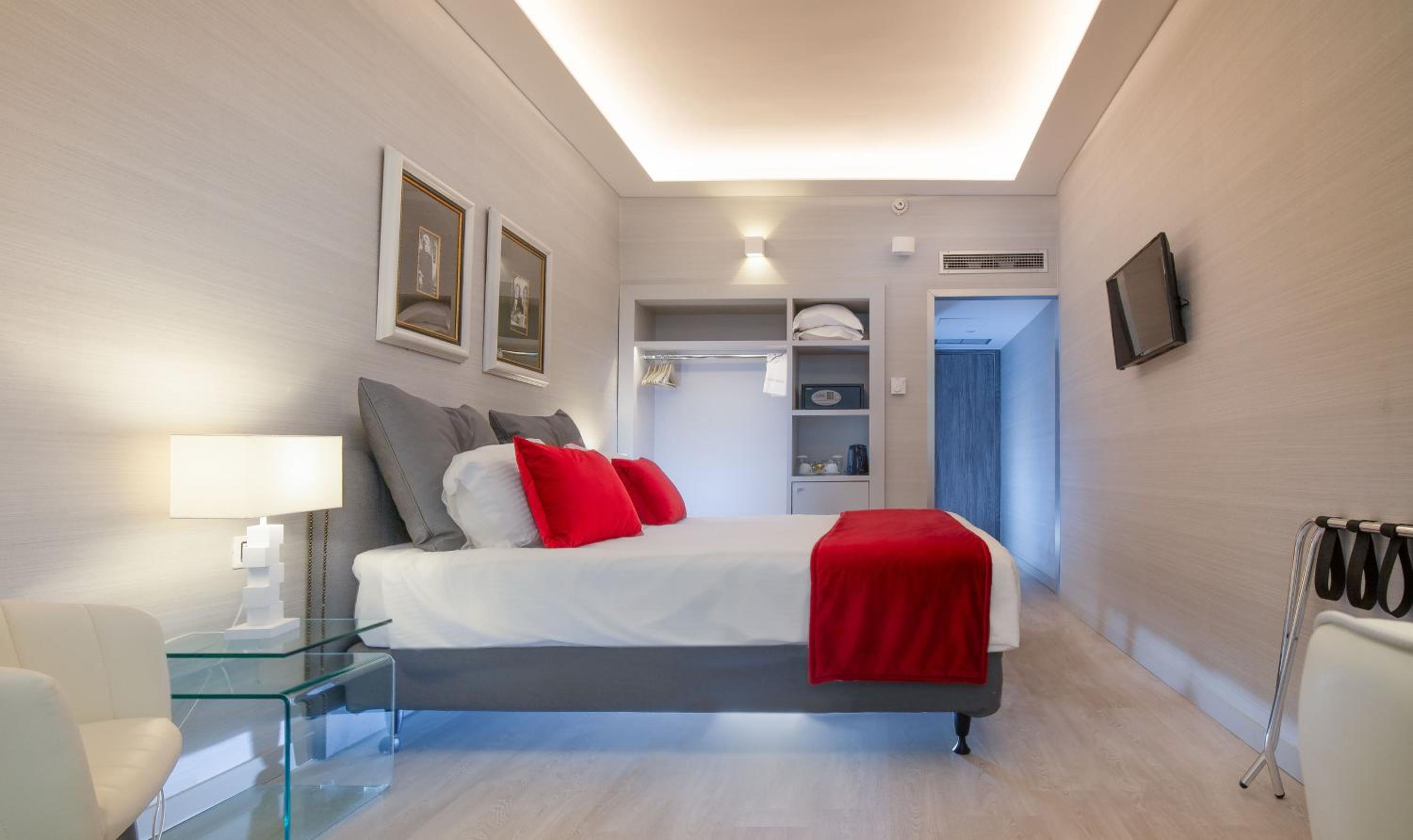 Budget Single Room photo 2