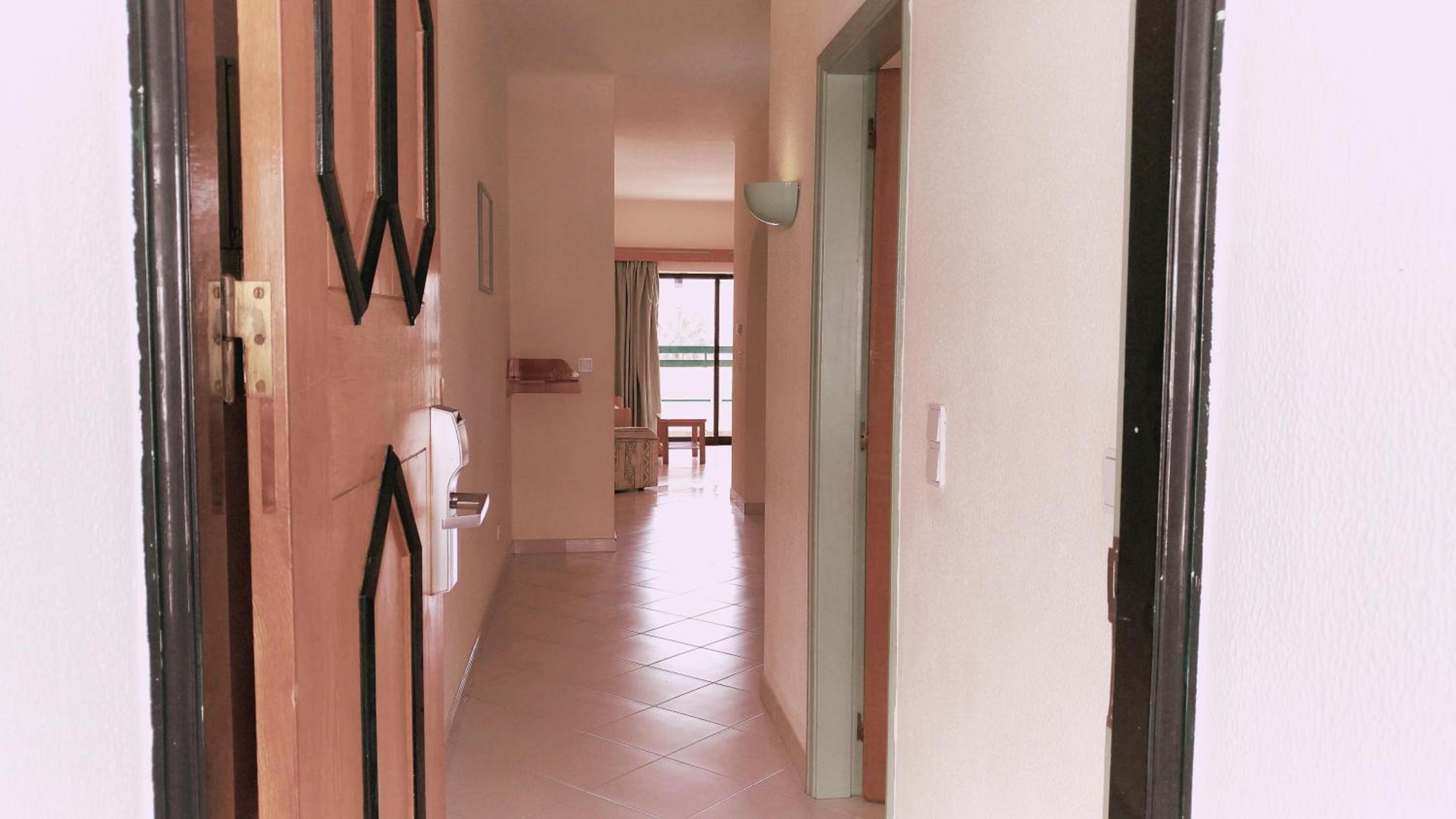 One-Bedroom Apartment - Photo 10