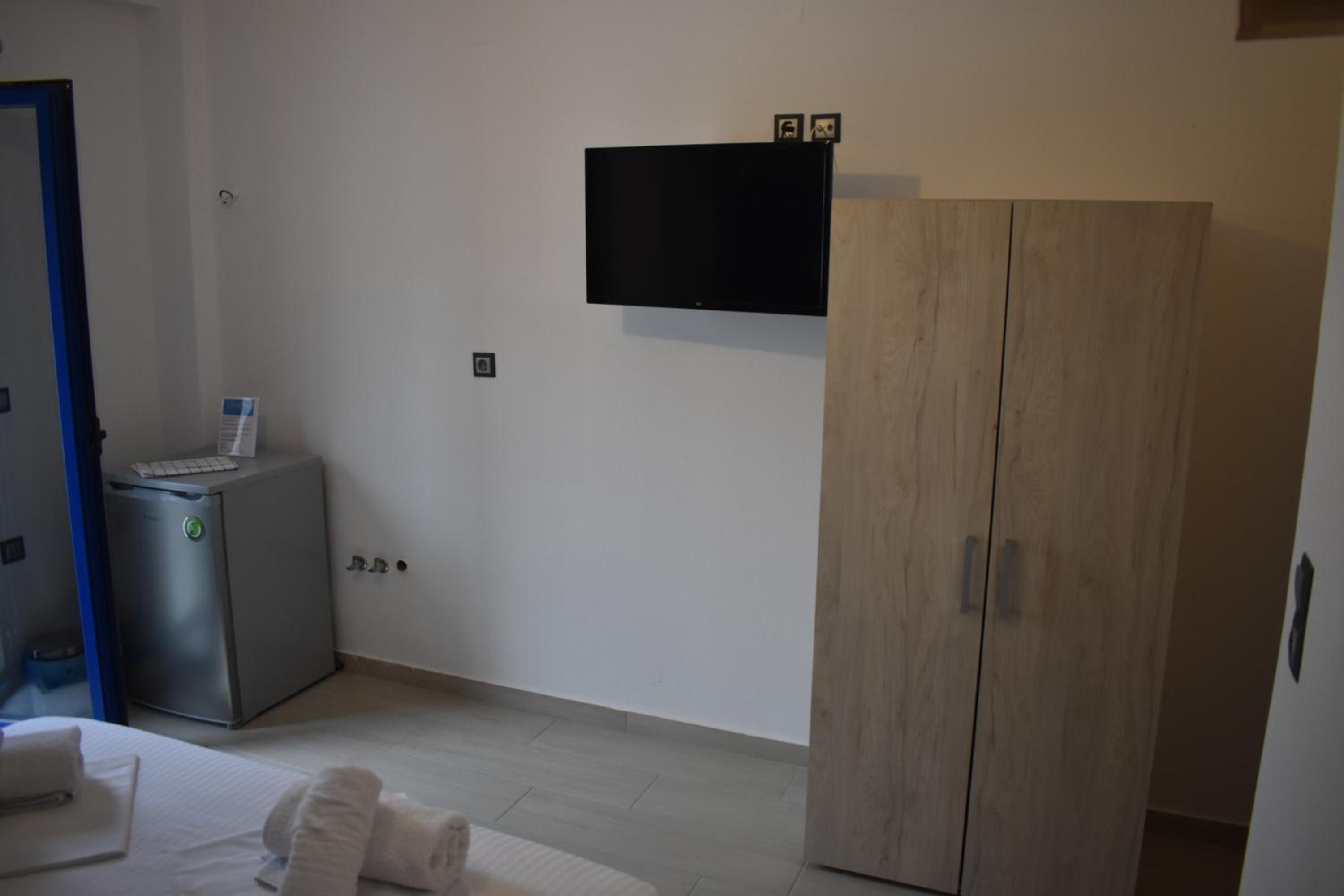 Classic Double Room - Photo 32