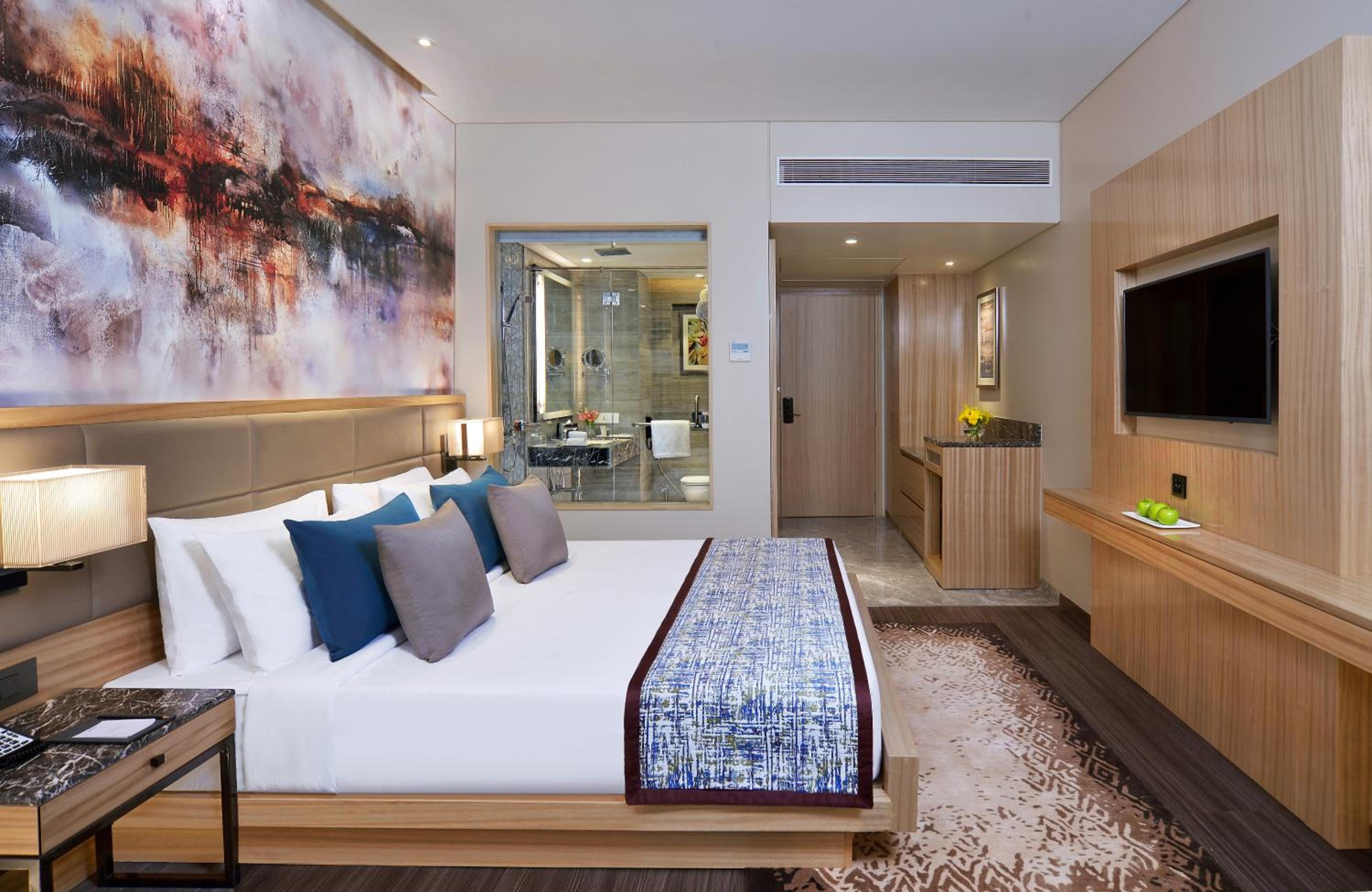 Superior Room with 15% off on Session of Spa and 10% off on Laundry Services