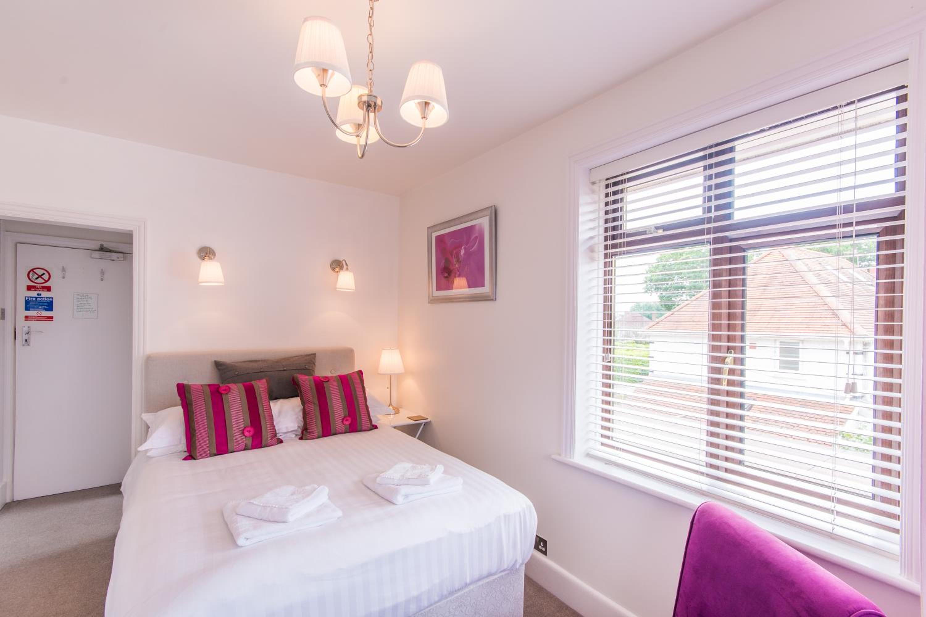 Budget Double Room photo 1