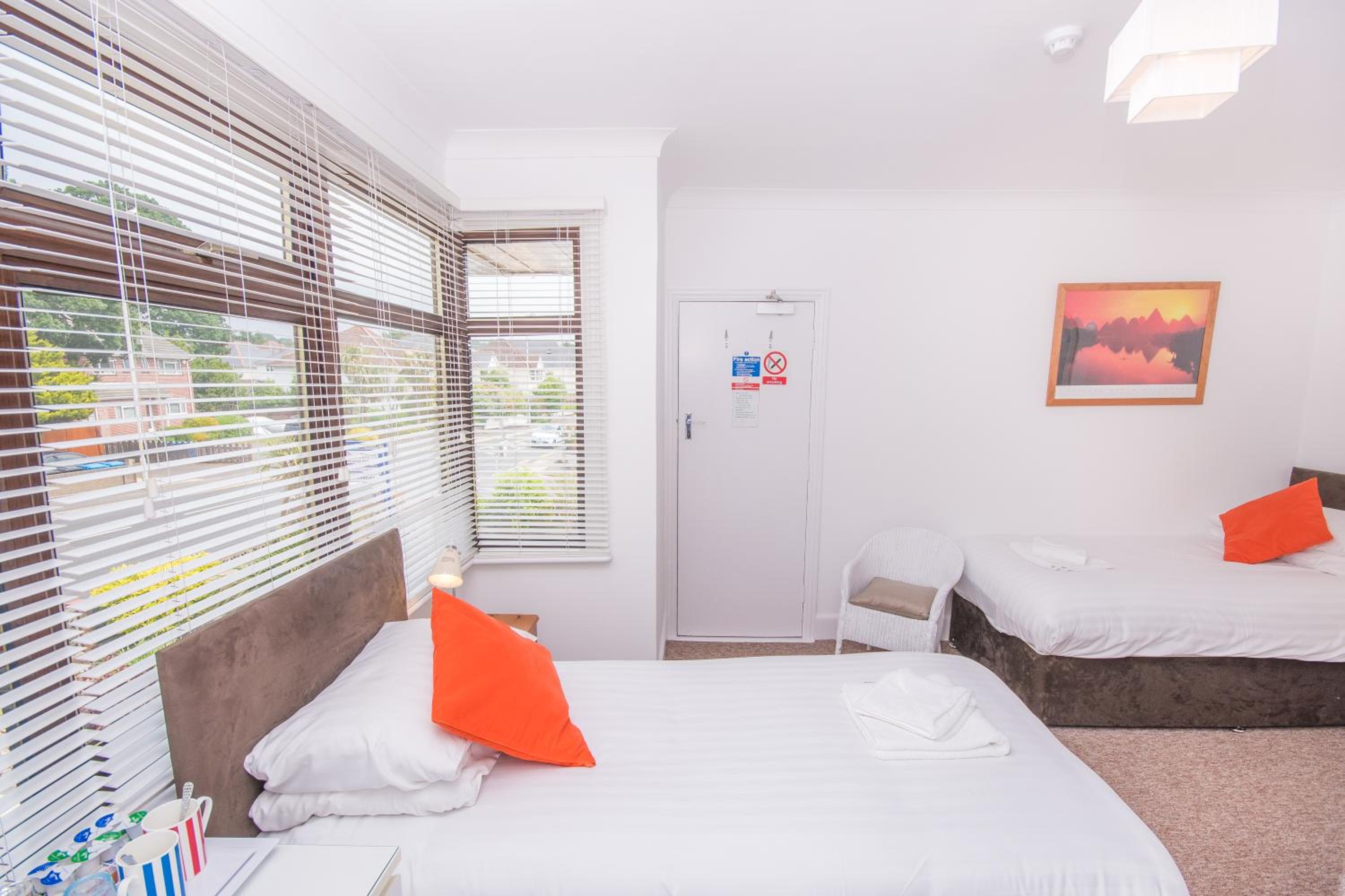 Budget Twin Room photo 1