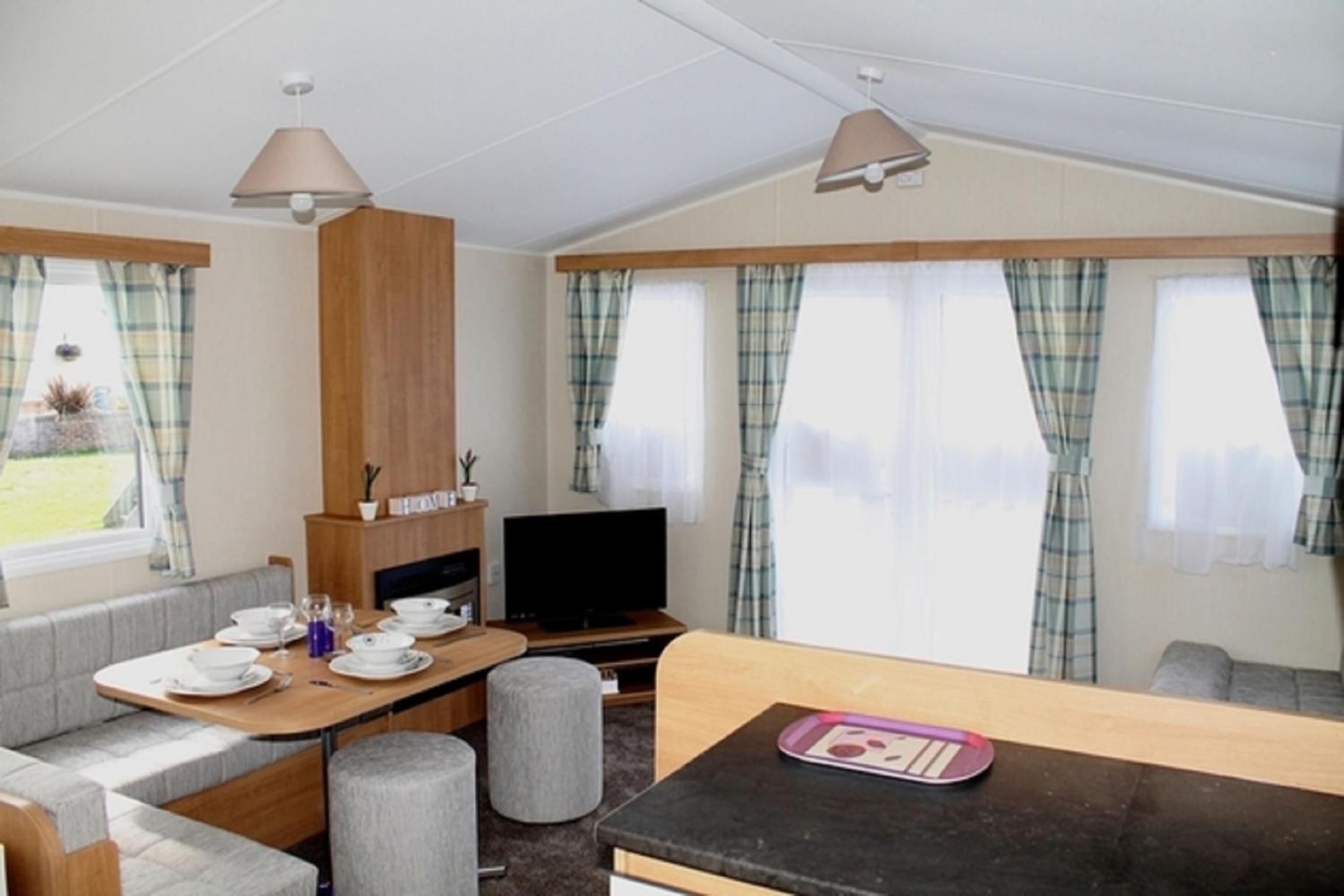 6 Berth Super Deluxe Mobile Home - Dog Friendly photo 1