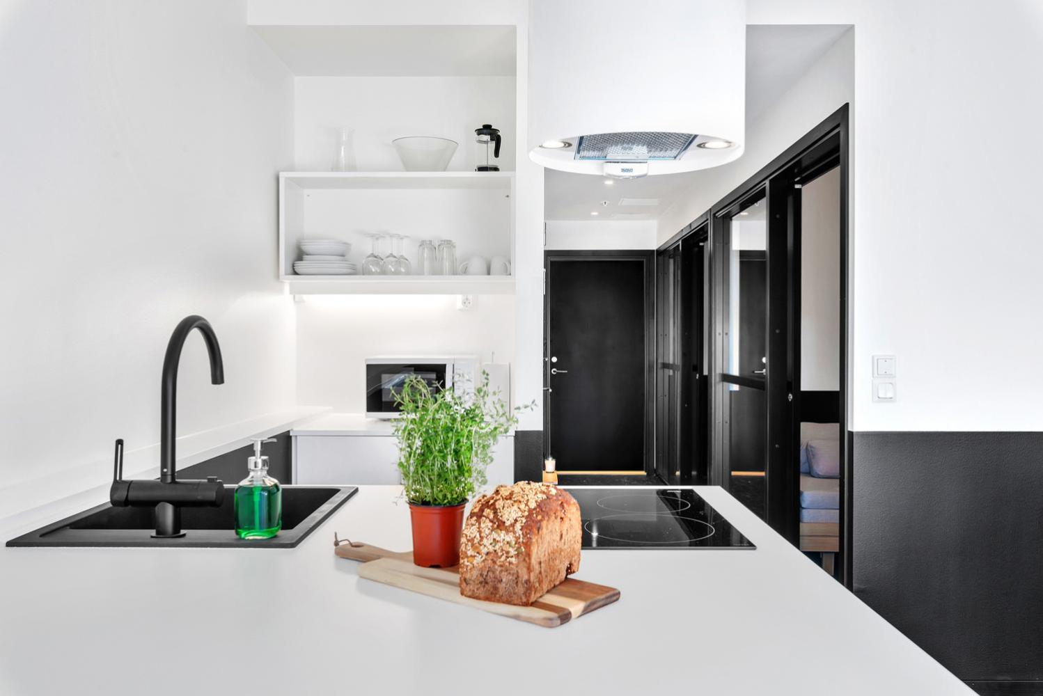 Two-Bedroom Apartment for Four photo 2