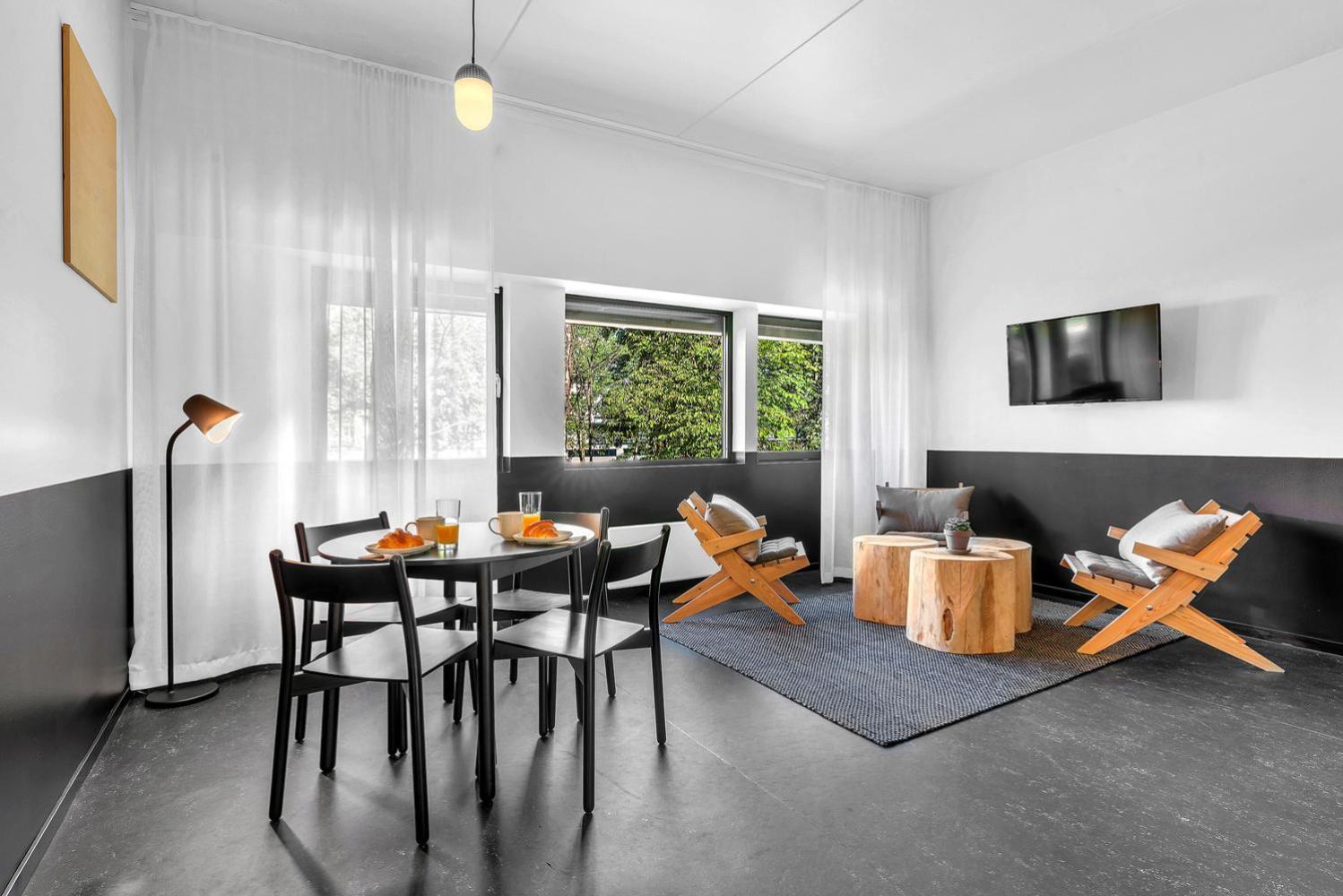 Three-Bedroom Apartment For Five photo 1