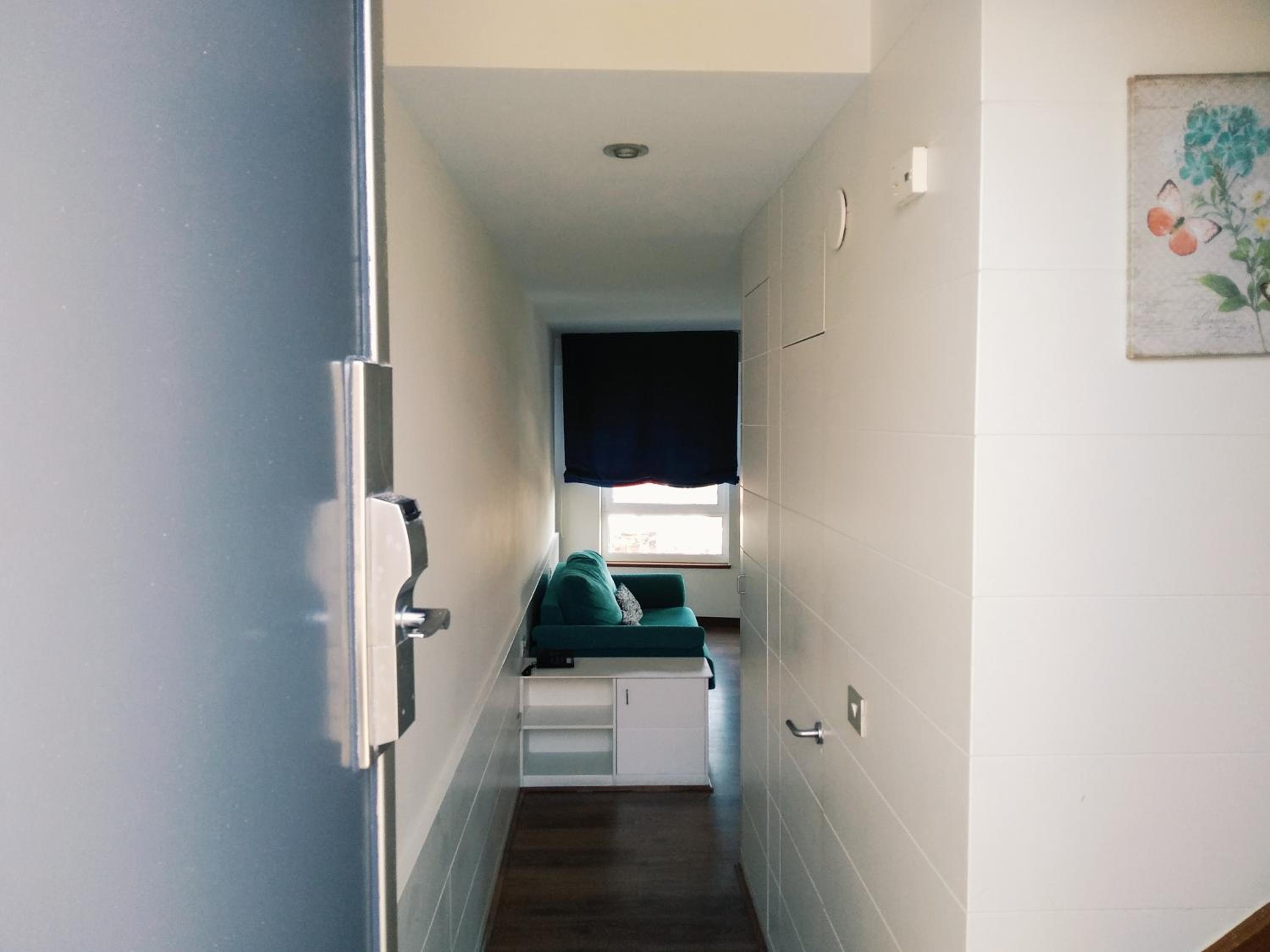Duplex with Terrace - Photo 1