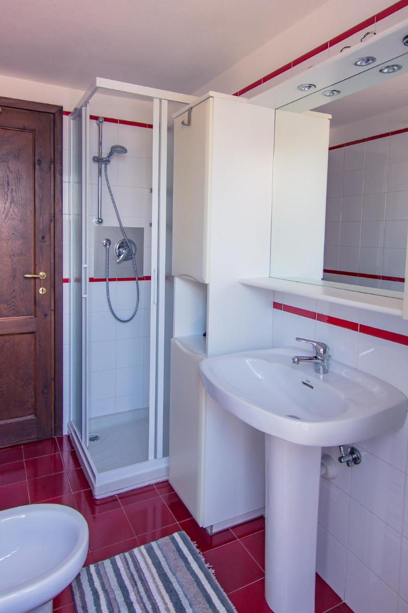 One-Bedroom Apartment - Photo 6
