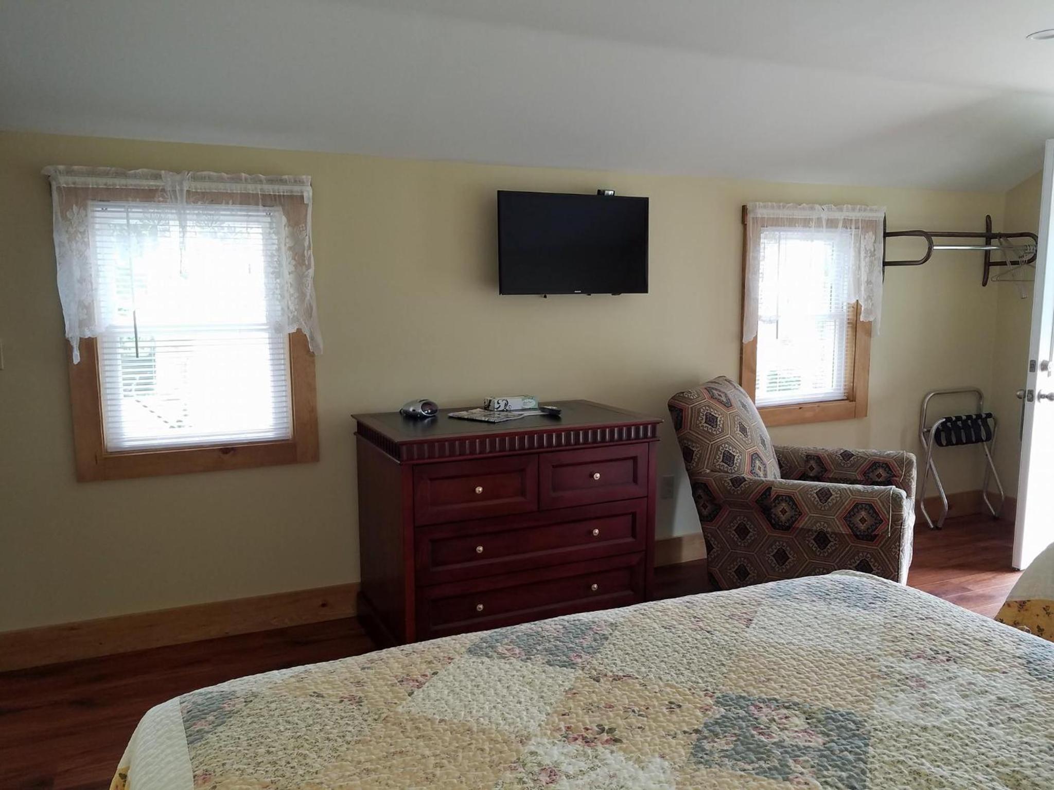 Quadruple Room with Lake View