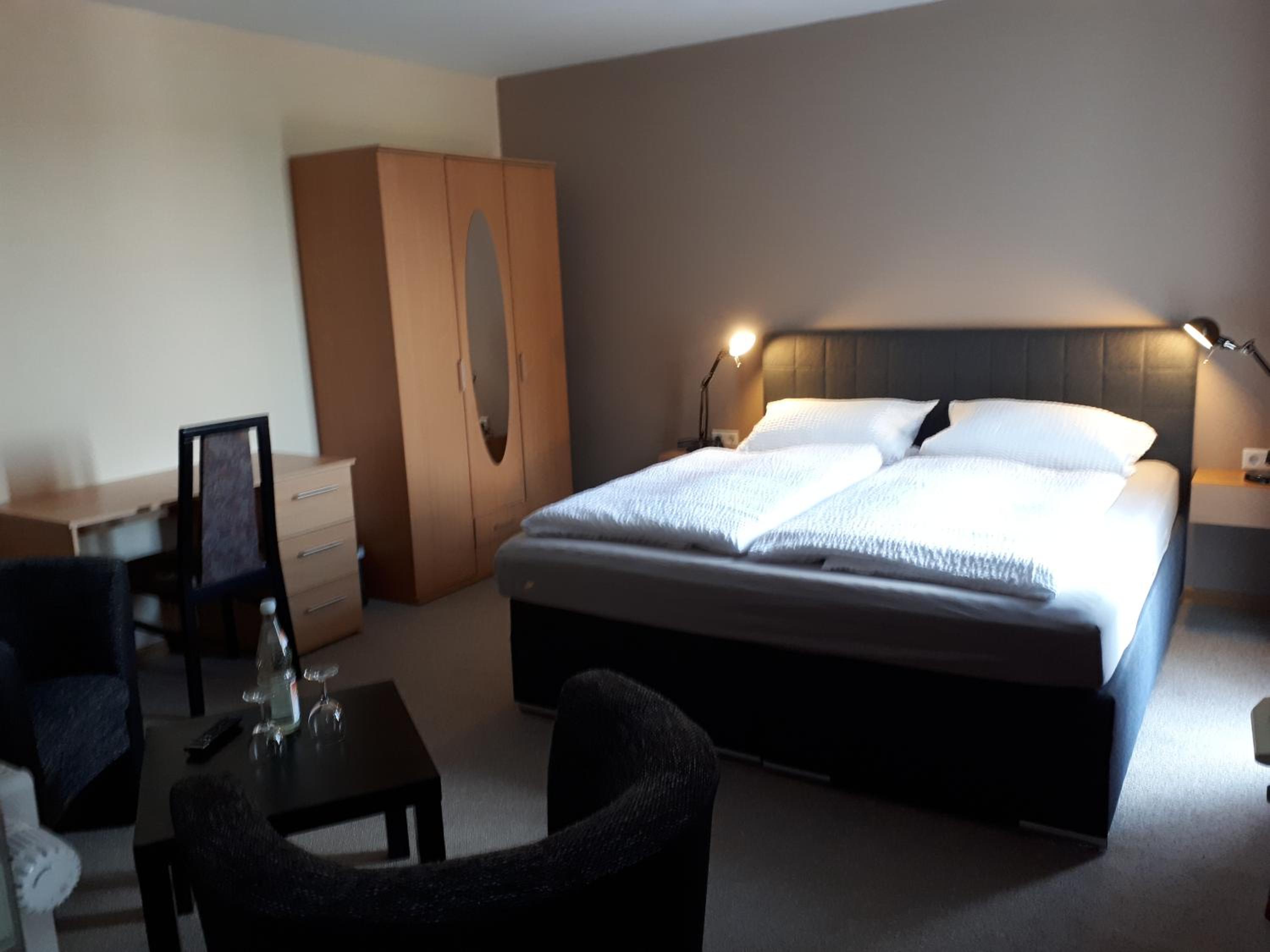Budget Double Room photo 1