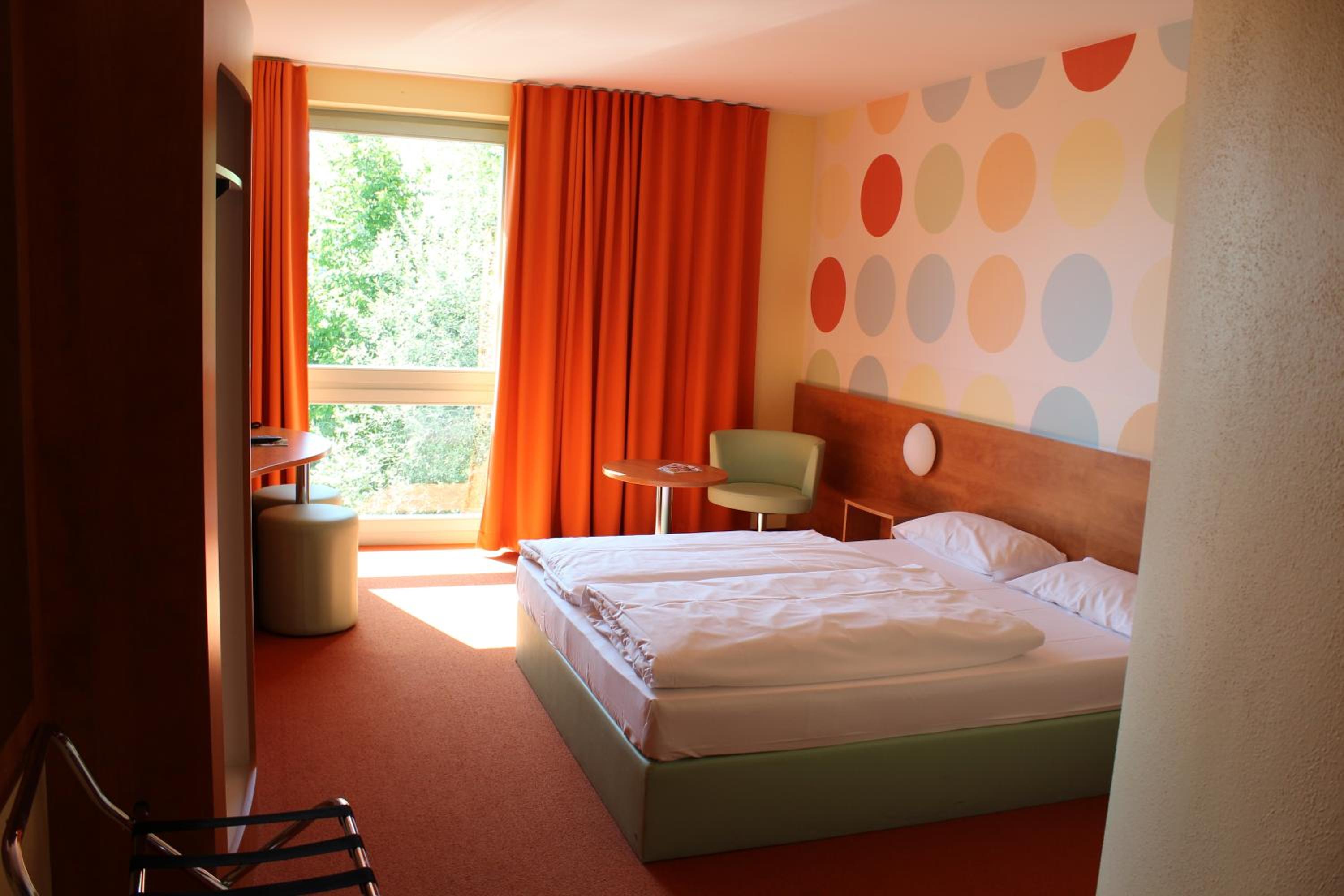 Double Room - Photo 4