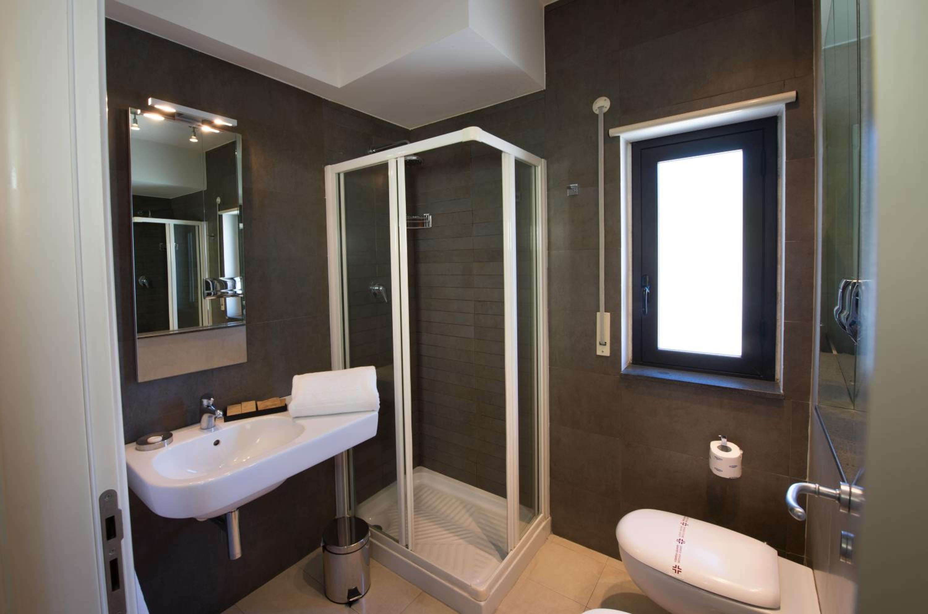 Superior Double Room - Photo 2