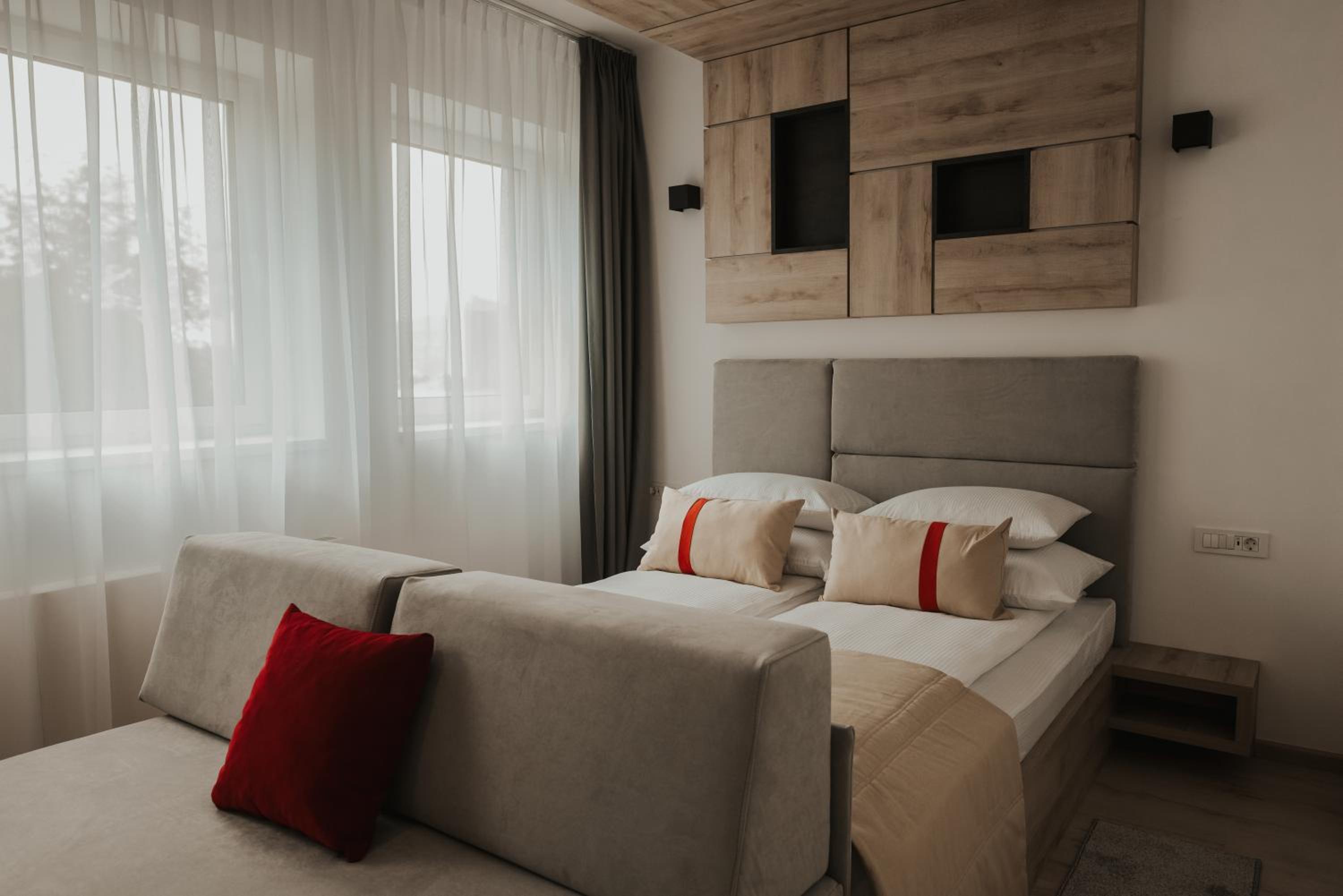 Double Room with Extra Bed photo 1